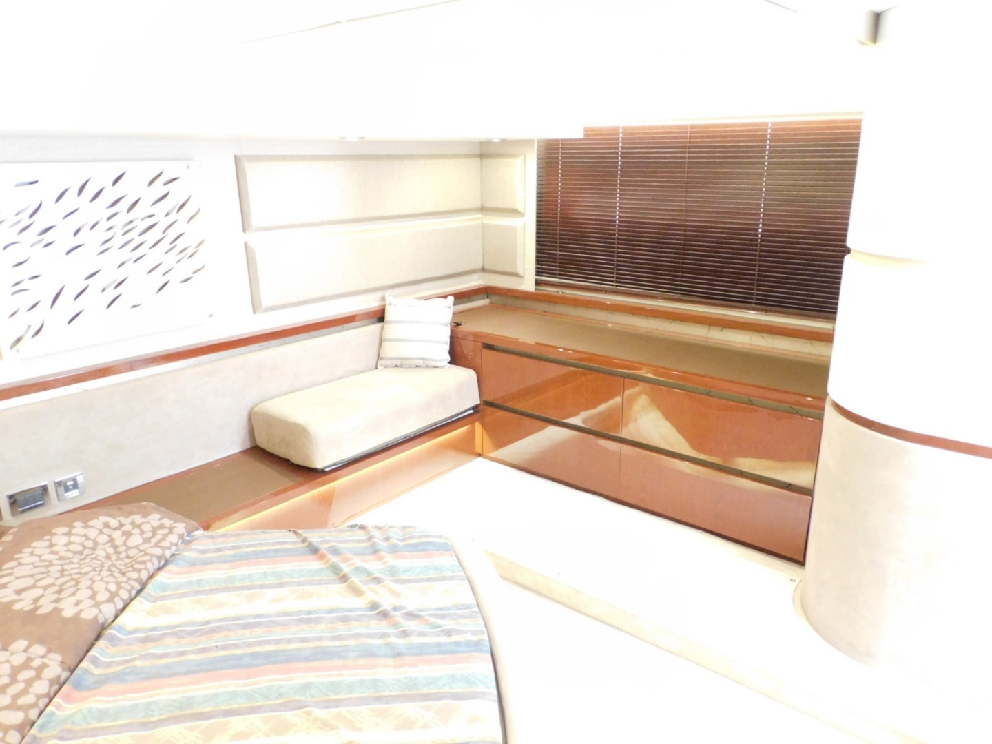 2019 Sea Ray 550L - Image 49
