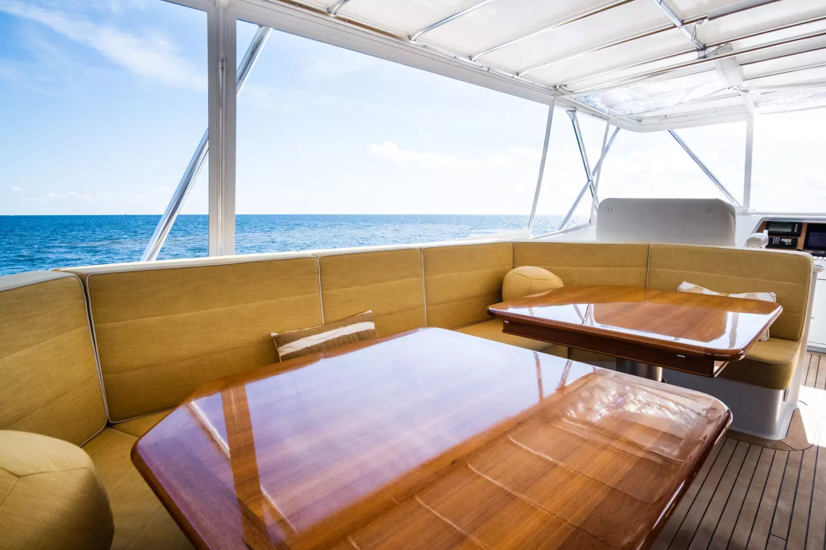 1999 Palmer Johnson Motor Yacht - Image 41