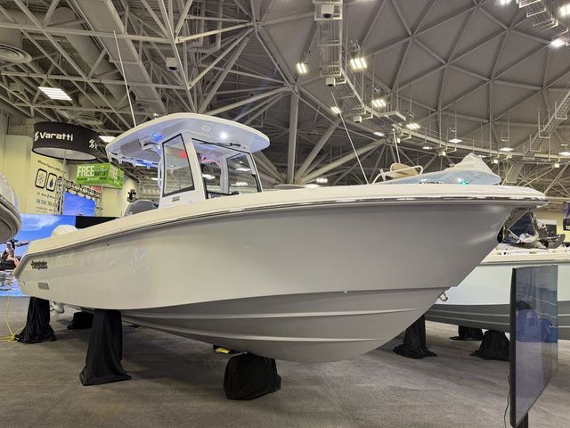 2026 Everglades 285 Center Console