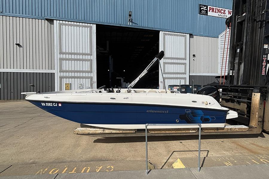2018 Bayliner Element E21