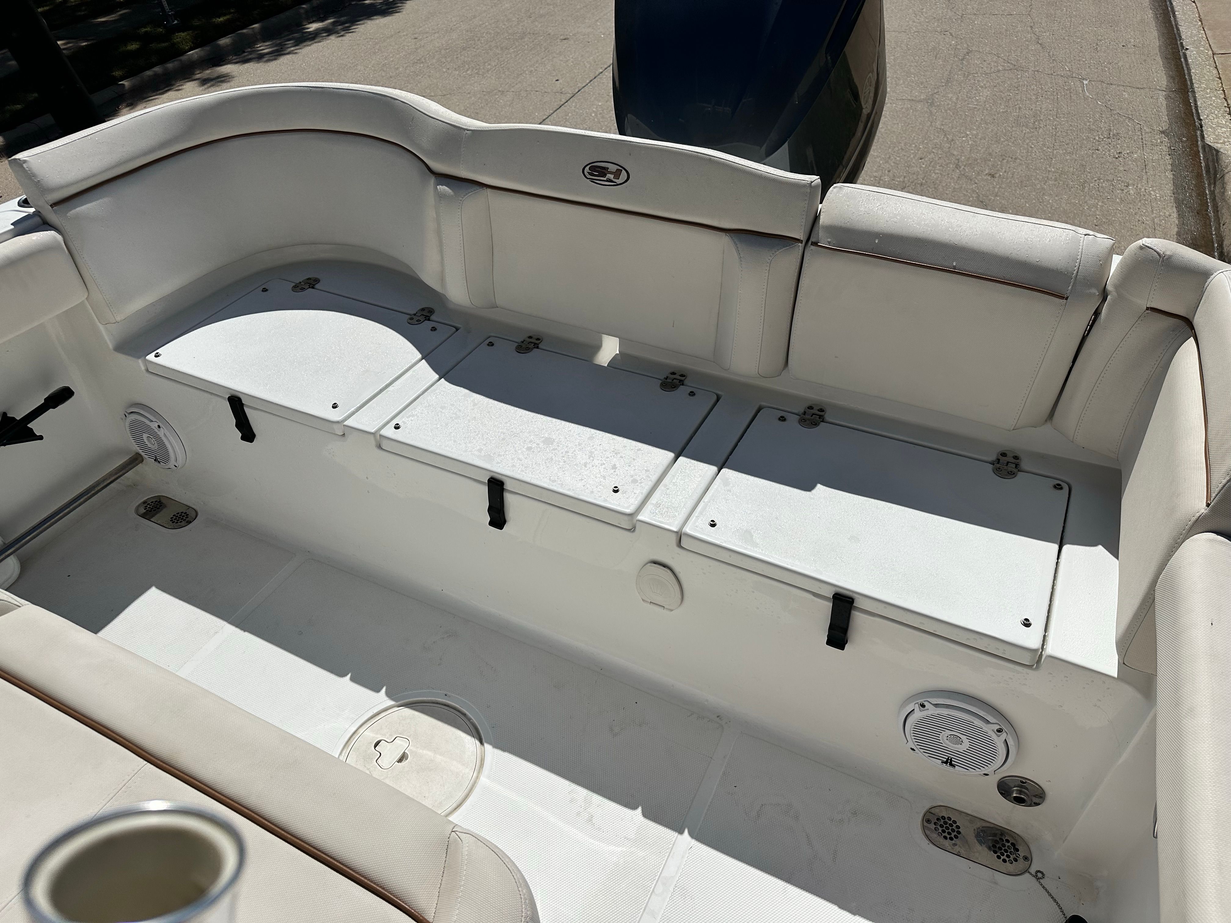 2020 Sea Hunt Ultra 255 SE - 6