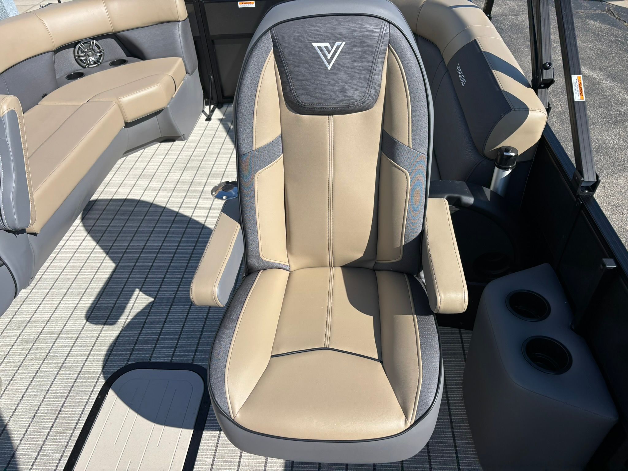 2026 Viaggio V20U - 23