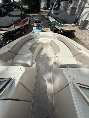 2004 Sea Ray 240 Sundancer - 7