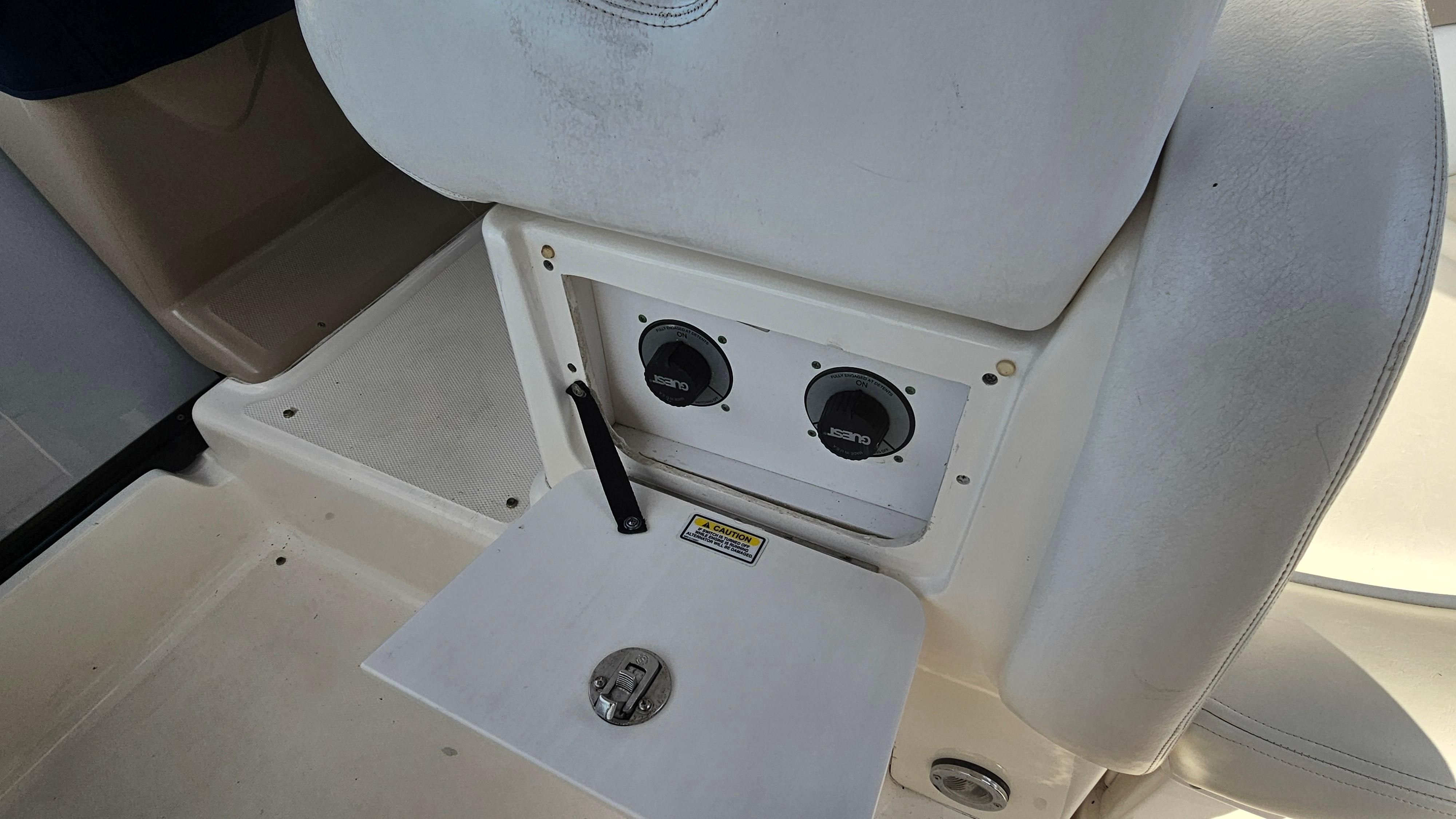 2005 Sea Ray Sundancer 320 - 8