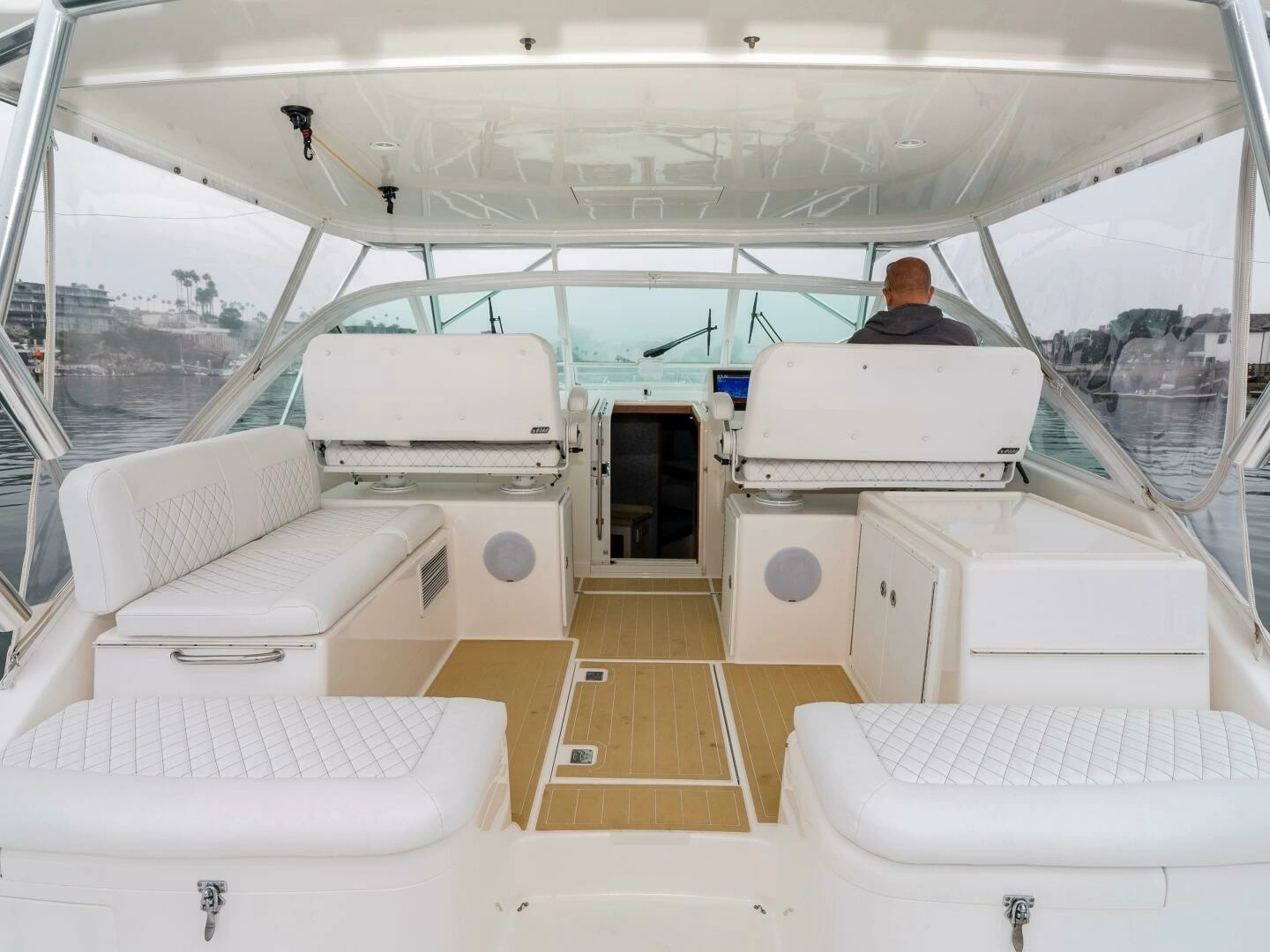 2008 Cabo 38 Express - Image 17