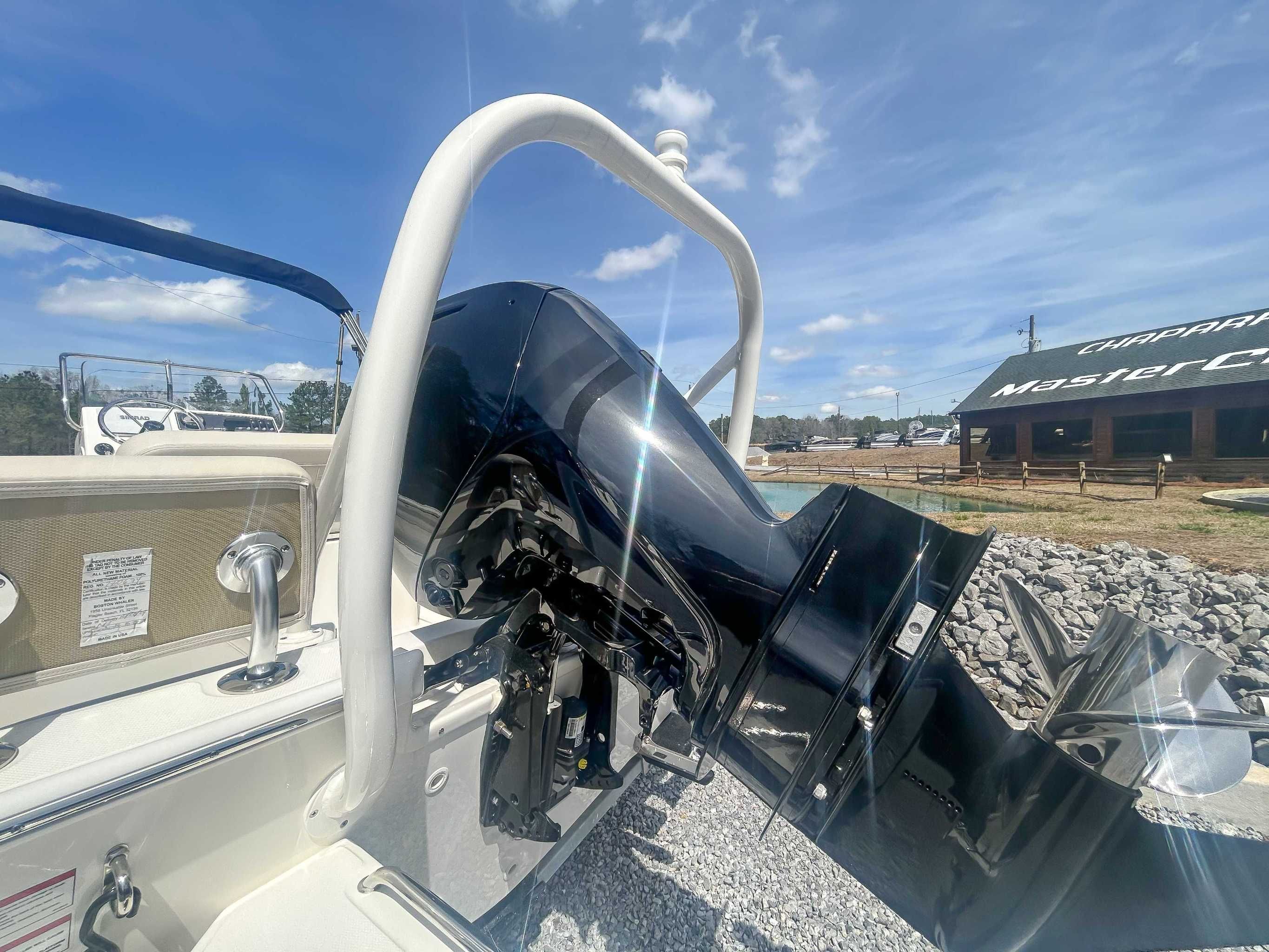 2025 Boston Whaler 170 Montauk - 14