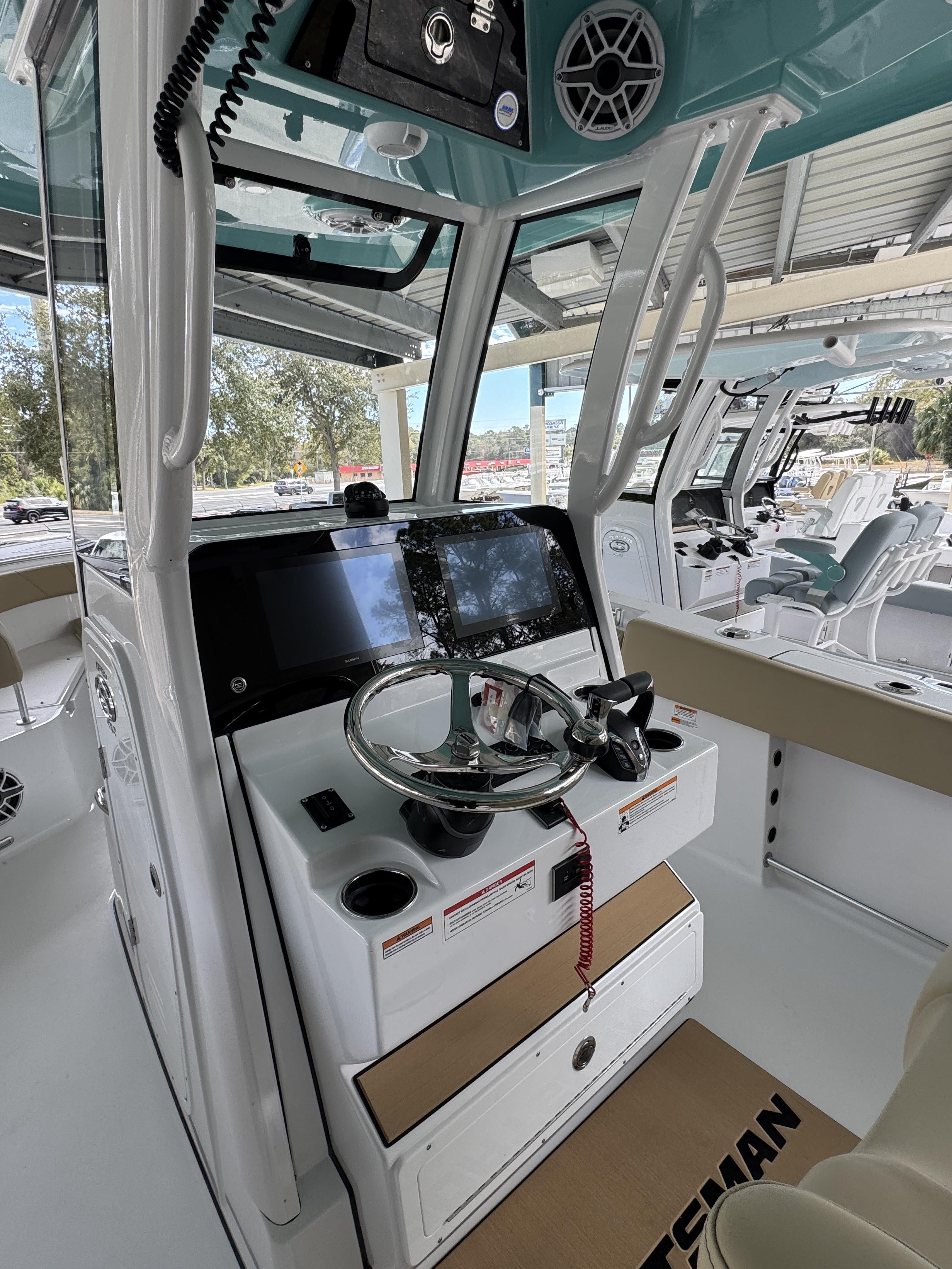 2026 Sportsman Open 252 Center Console - 32