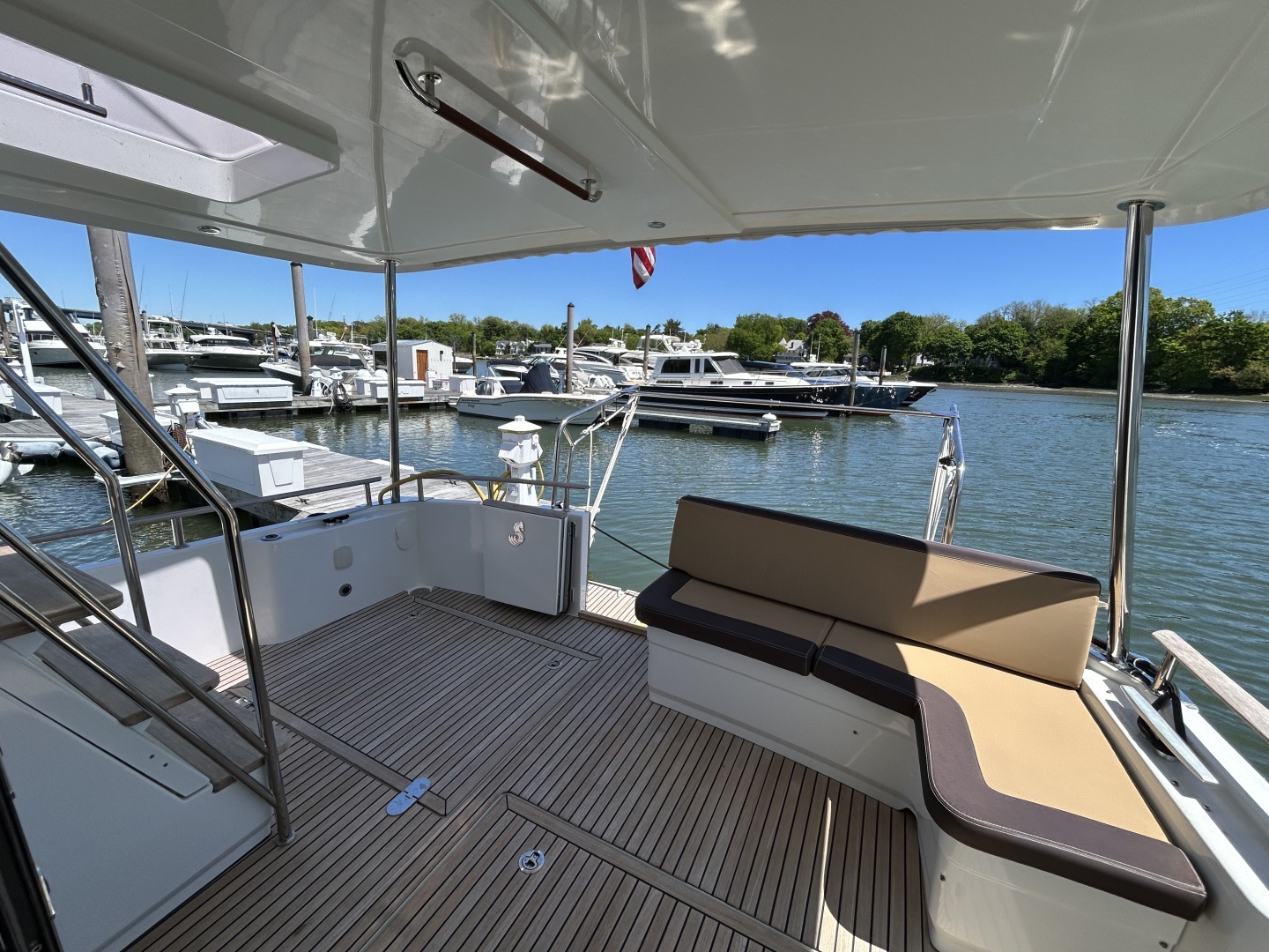 2018 Beneteau 44 Swift Trawler - Image 6