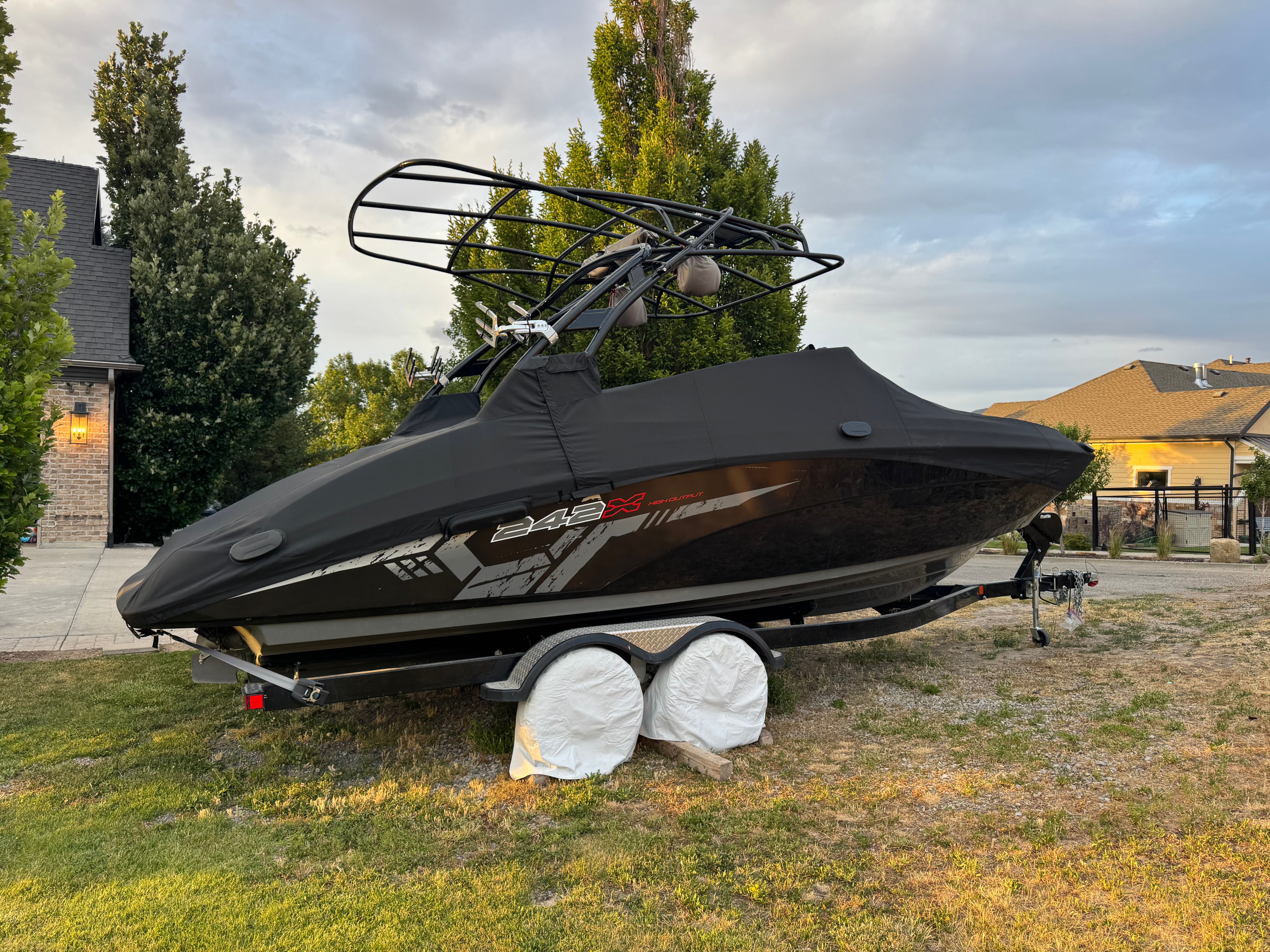 2017 Yamaha Boats 242X E-Series