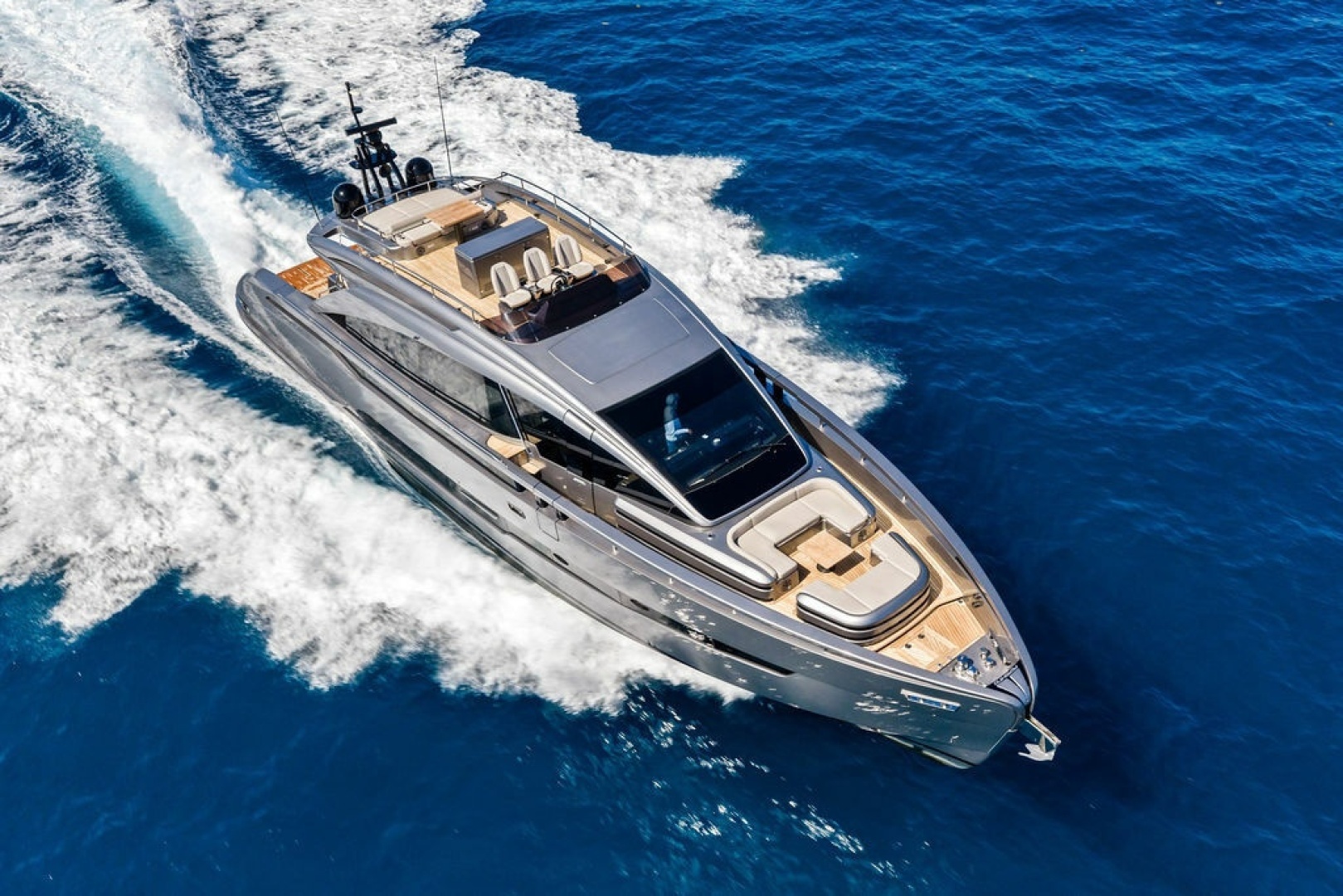2025 Pershing GTX80 - Image 15
