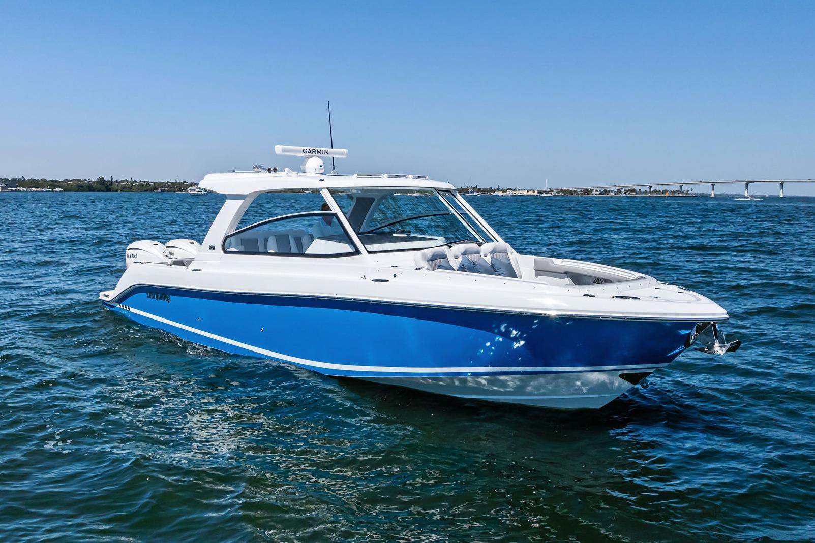 2026 Everglades 367CX