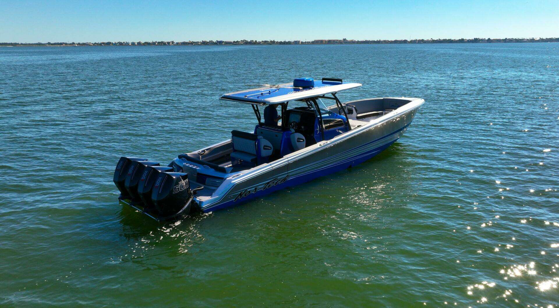 2024 Nor-Tech 390 Sport Center Console - Image 3