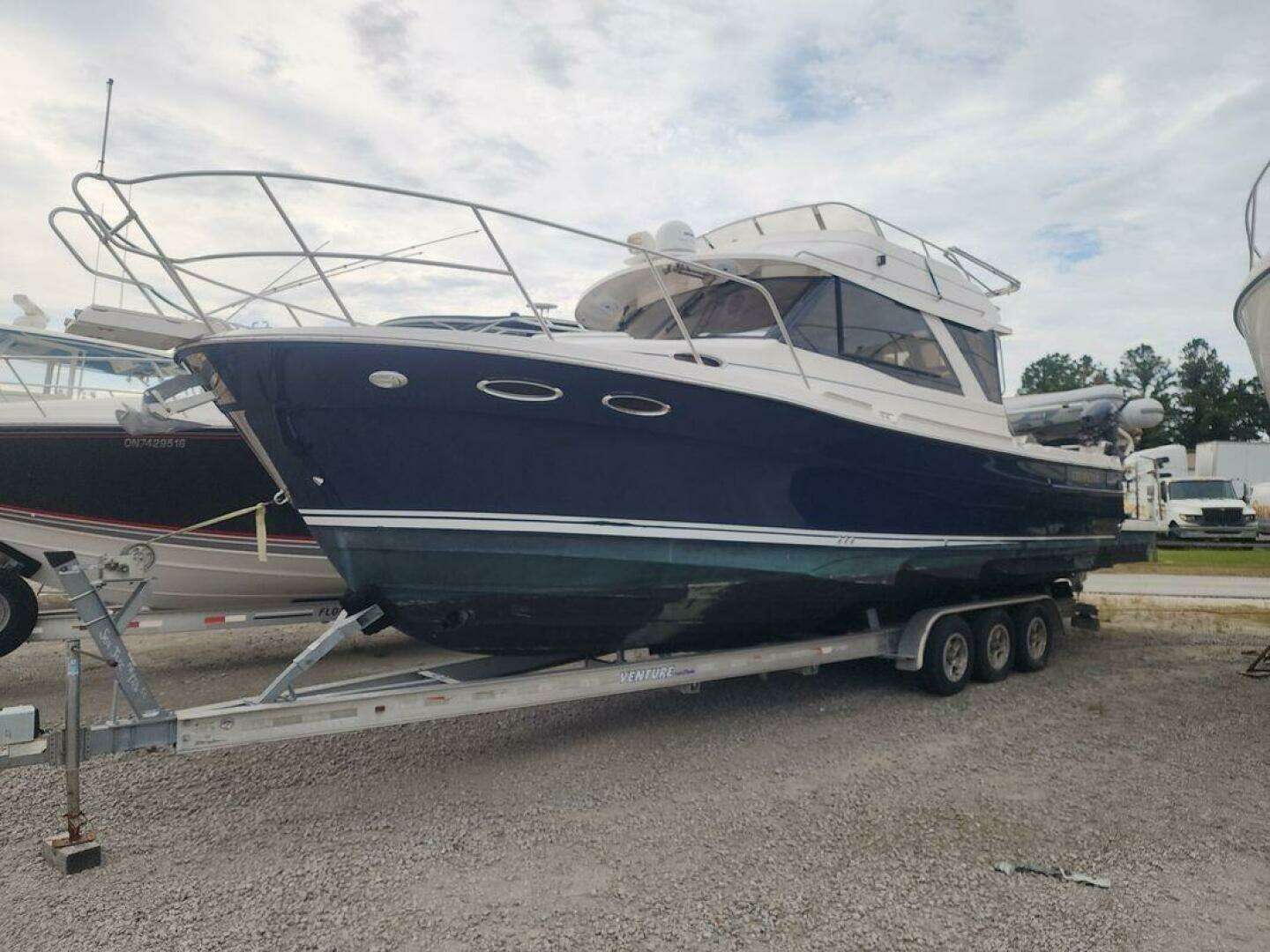 2020 Cutwater C-32 CB - Image 2