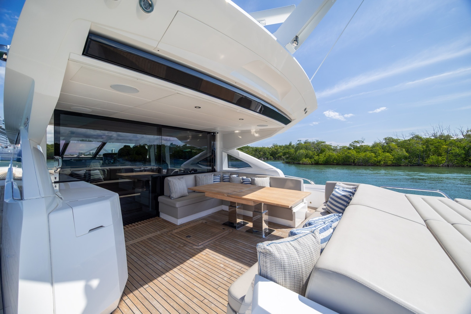 2020 Sunseeker PREDATOR 74 XPS - Image 65