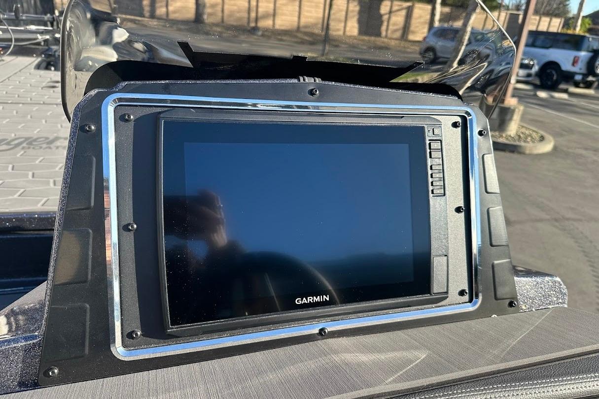 Garmin display on 2026 Ranger Z521R boat, showcasing advanced navigation technology.