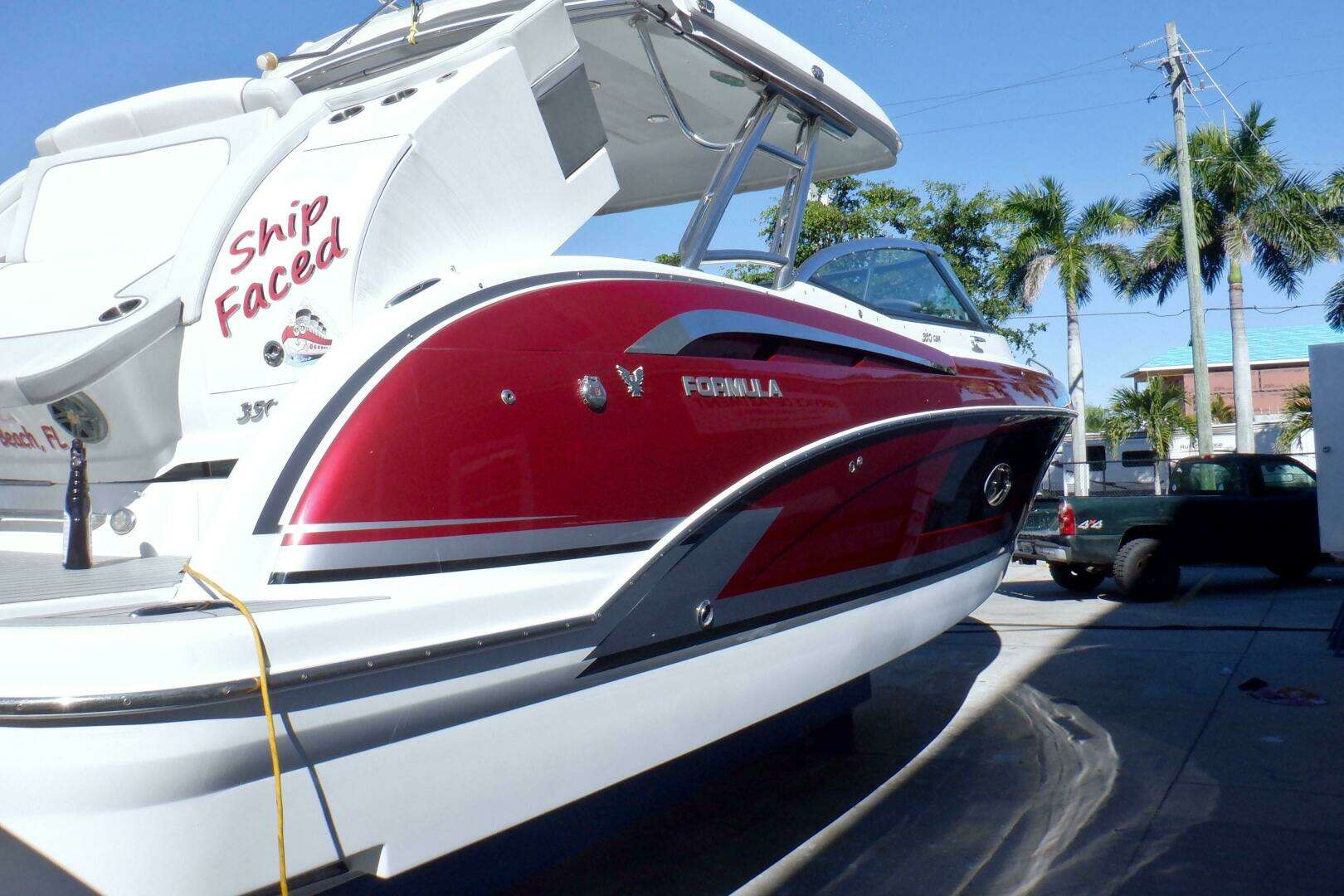 2015 Formula 350 Crossover Bowrider - Image 7