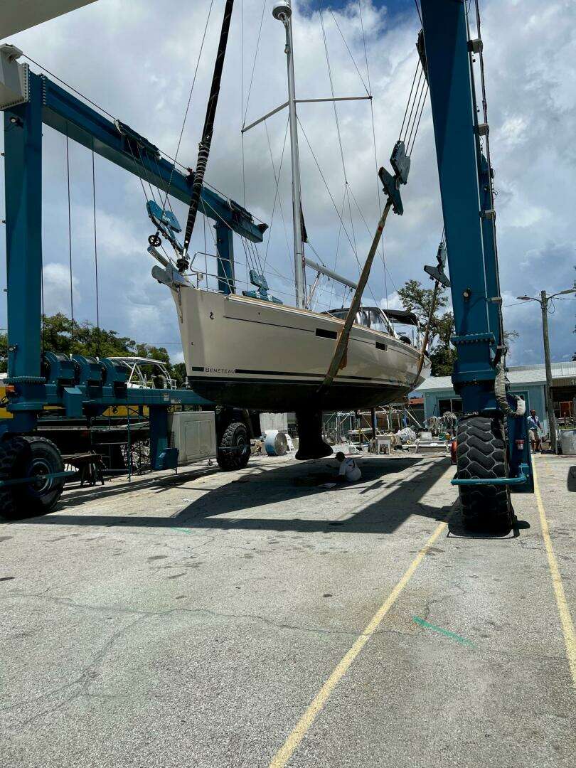 2014 Beneteau 45 - Image 23