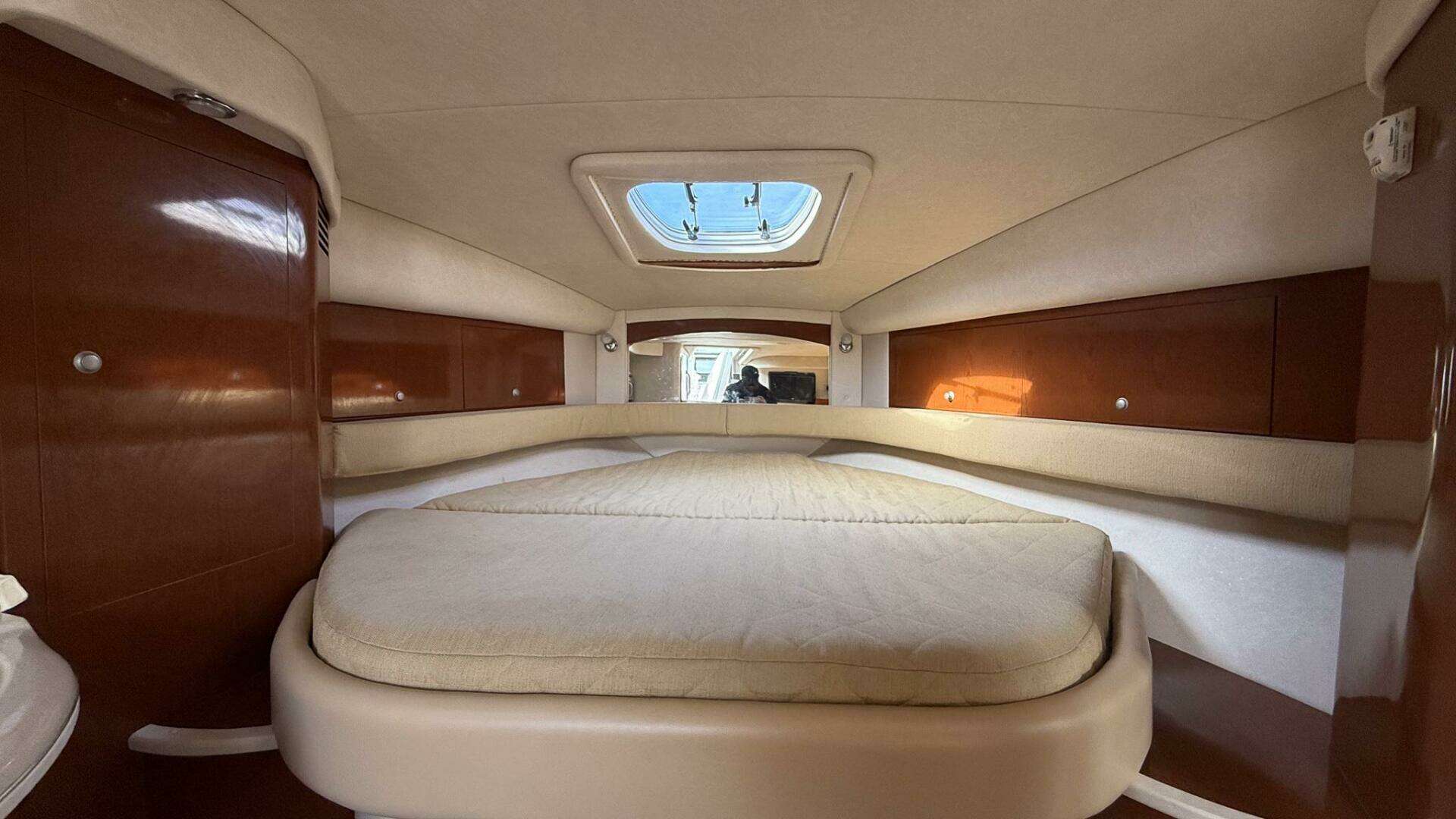 2008 Sea Ray 340 Sundancer - Image 21