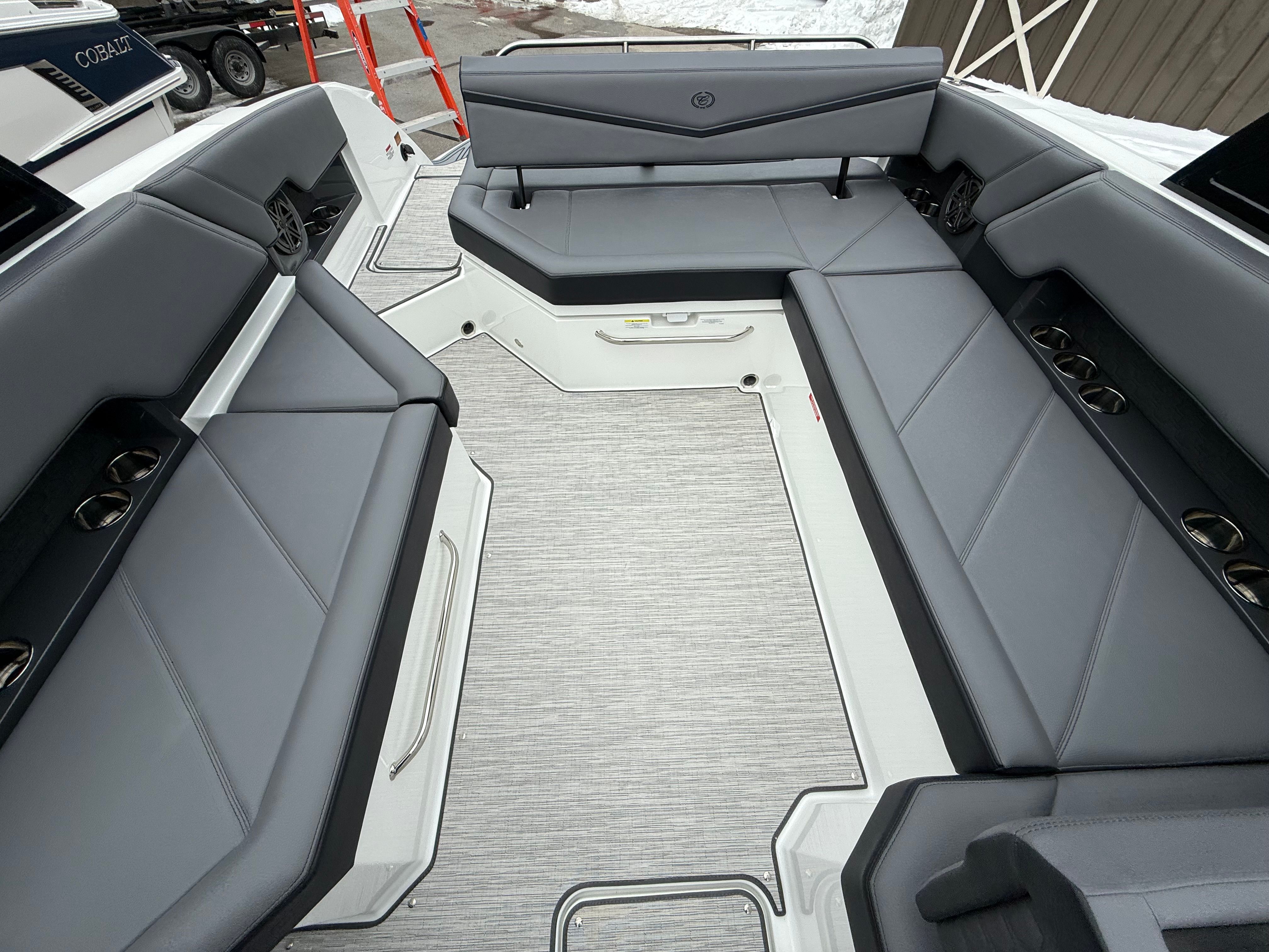 2026 Cobalt R8 Surf - 46
