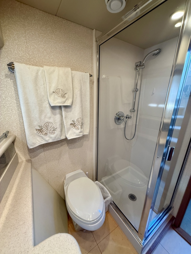 2001 Pacific Mariner — - Image 26
