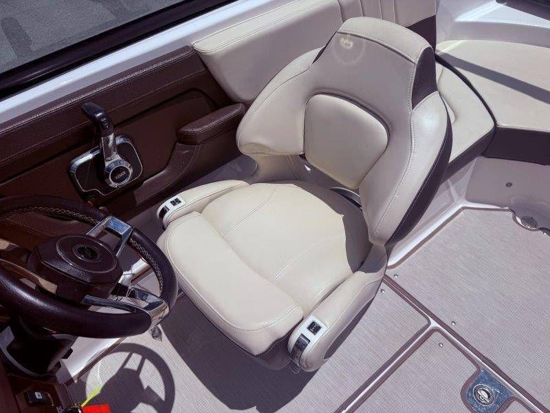 2020 Chaparral 237 SSX - 17