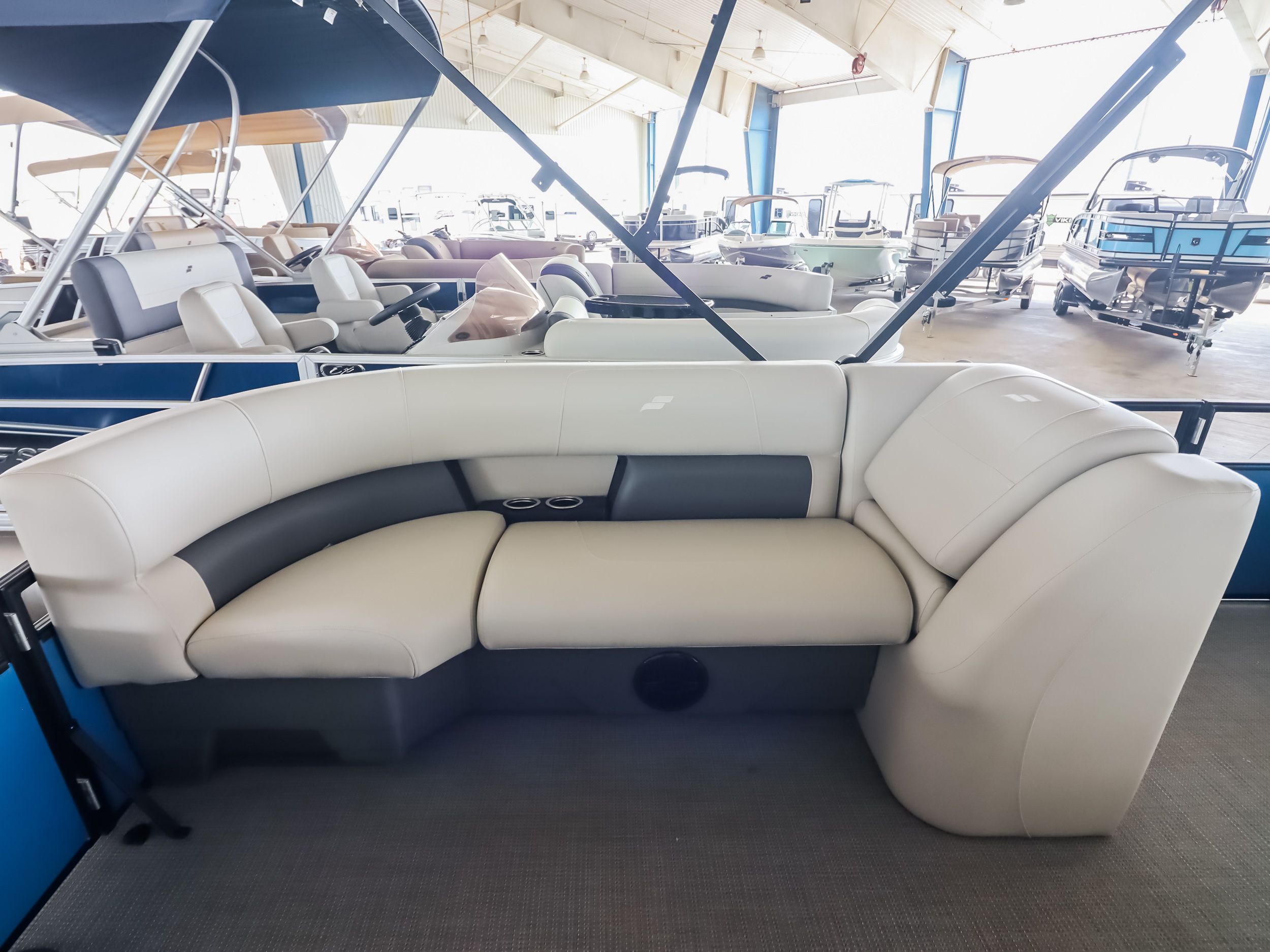 2026 Starcraft LX - 12