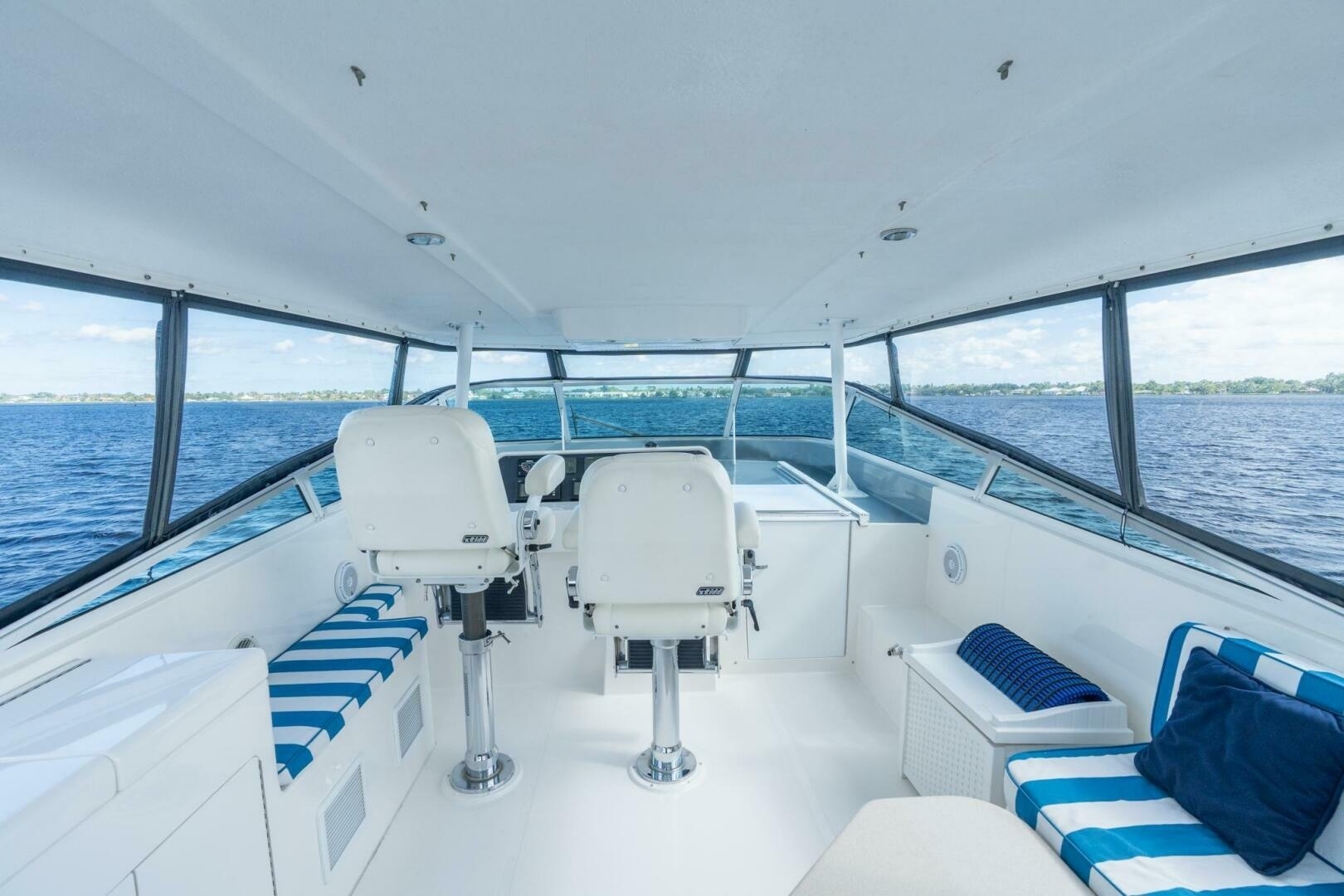 2009 Pacific Mariner 65 Motor Yacht - Image 14