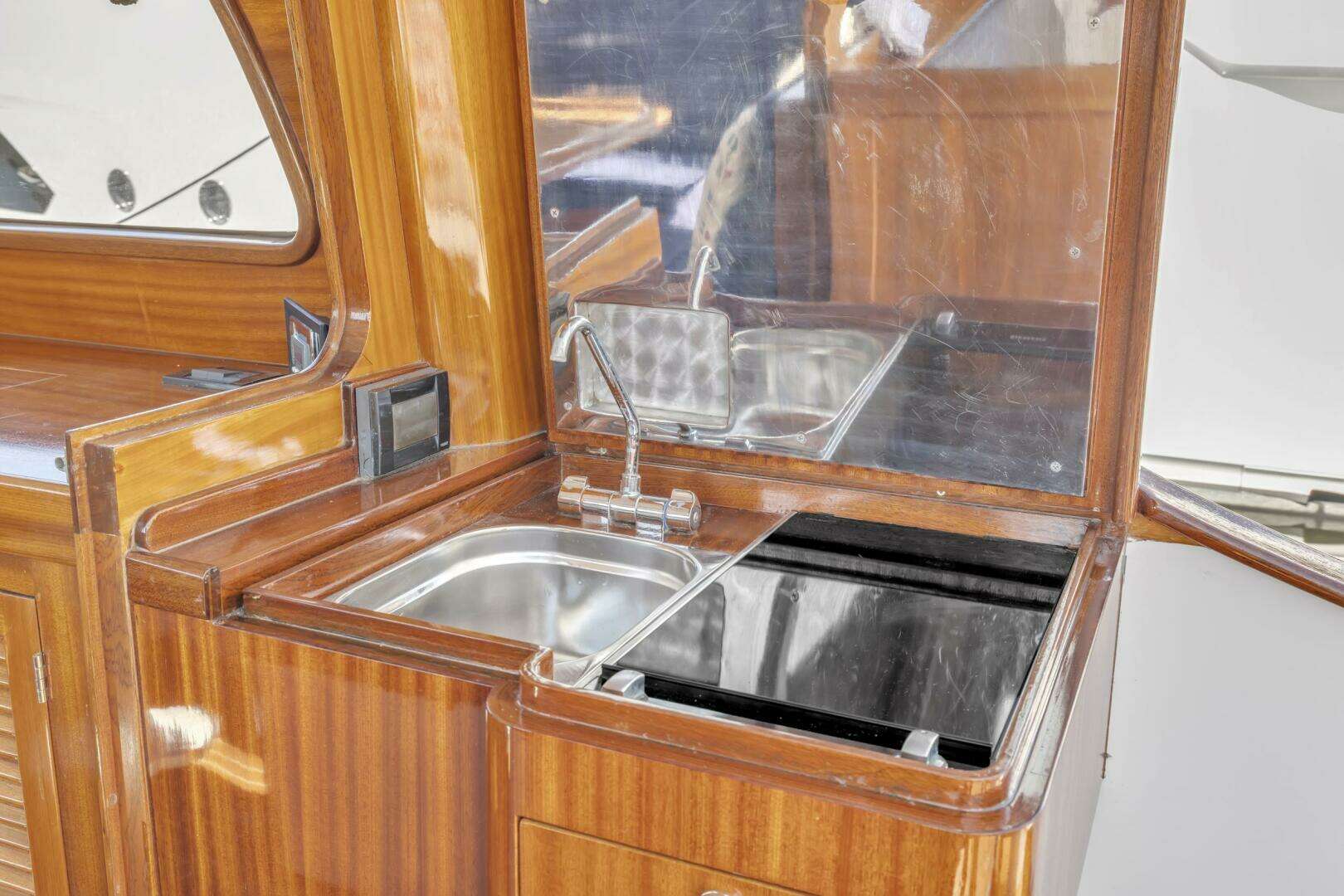 2007 Gorbon 40 - Image 14