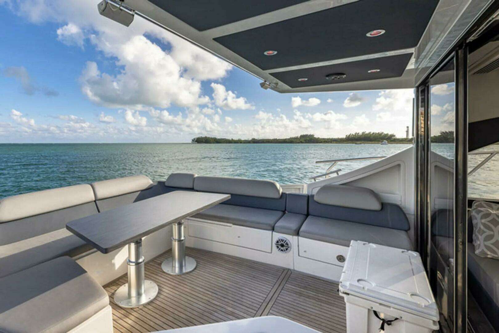 2015 Azimut 55S - Image 7