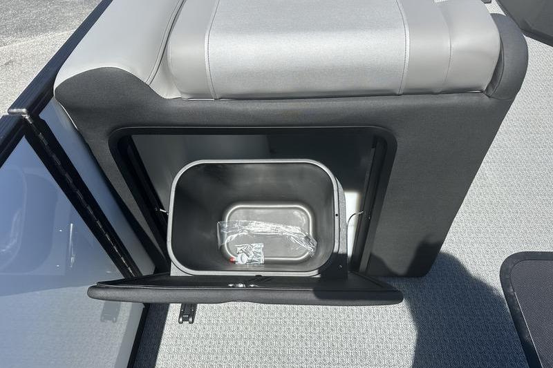 Evotti 523QL 2026 model seat with built-in storage compartment.