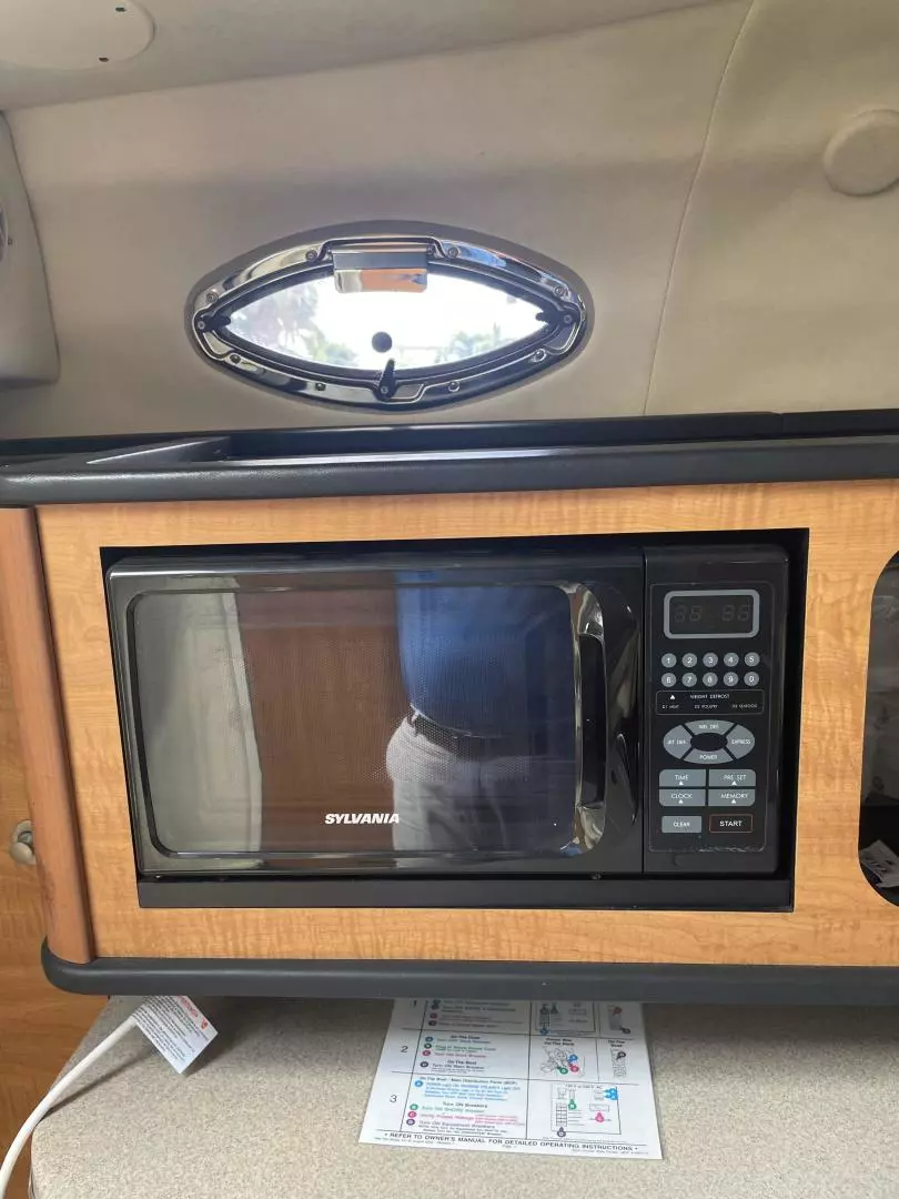 2006 Sea Ray Amberejack - Image 21