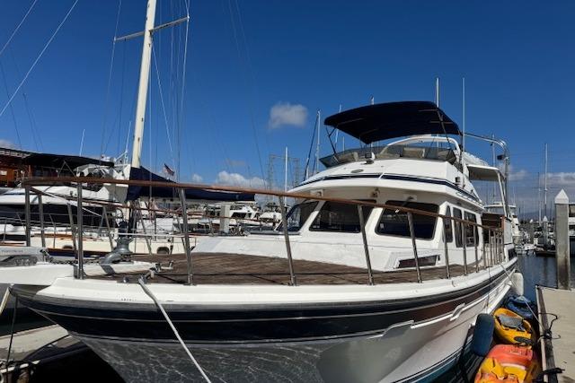 1985 Spindrift Trawler