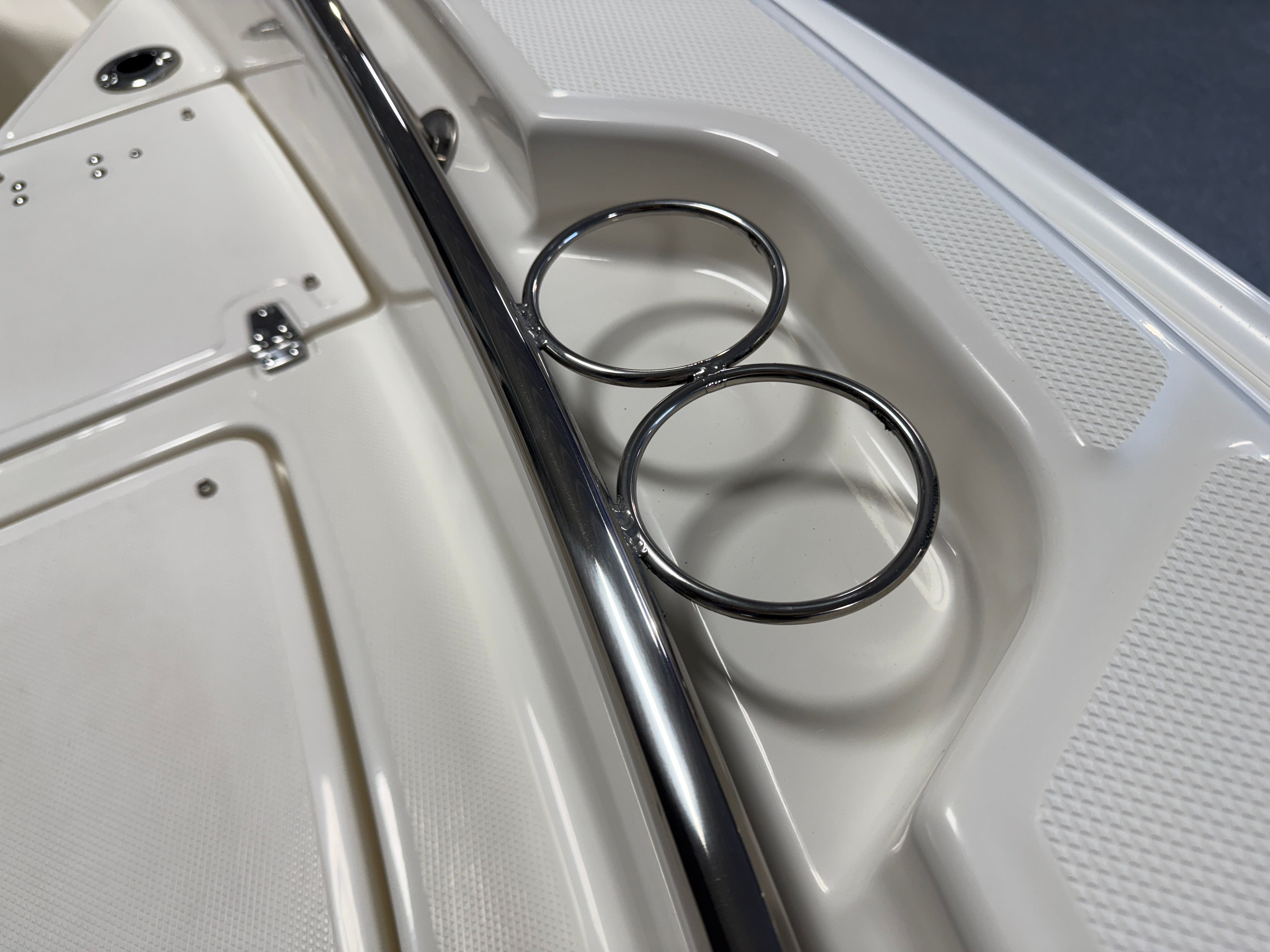 2026 Boston Whaler 250 Dauntless - 103