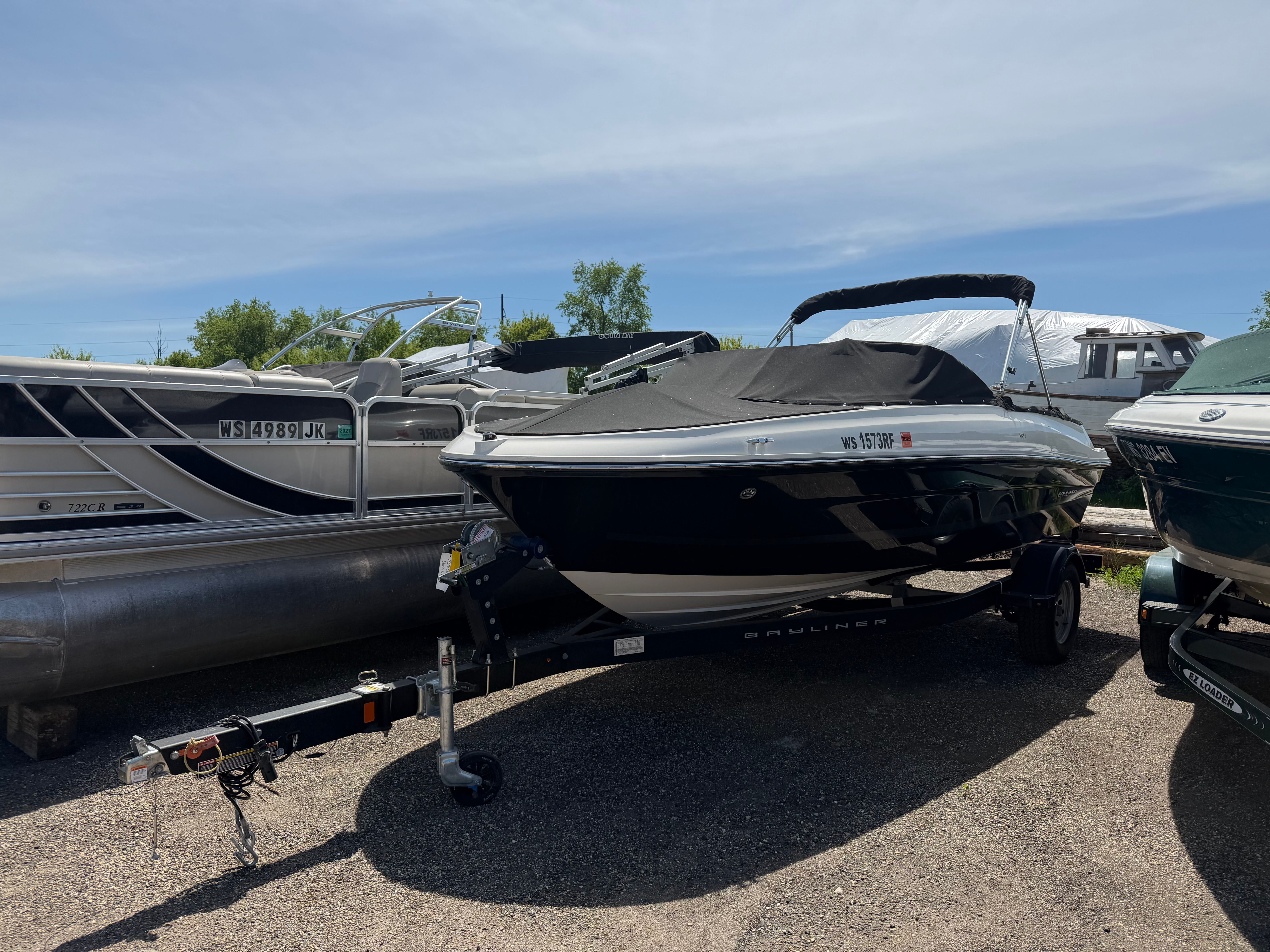 2023 Bayliner VR4 BOWRIDER