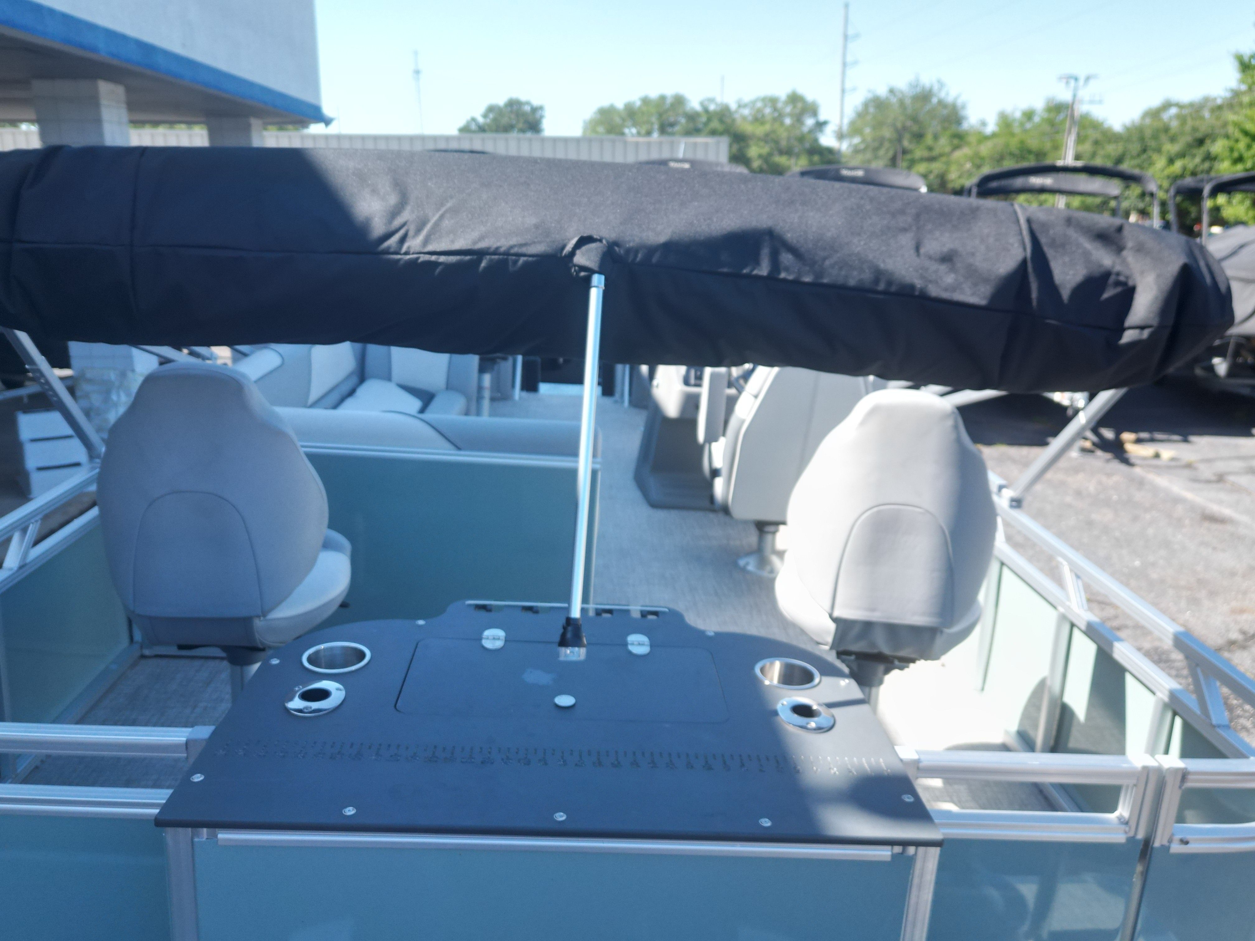 2026 Avalon Venture 85 Quad Fish - 21' - 19
