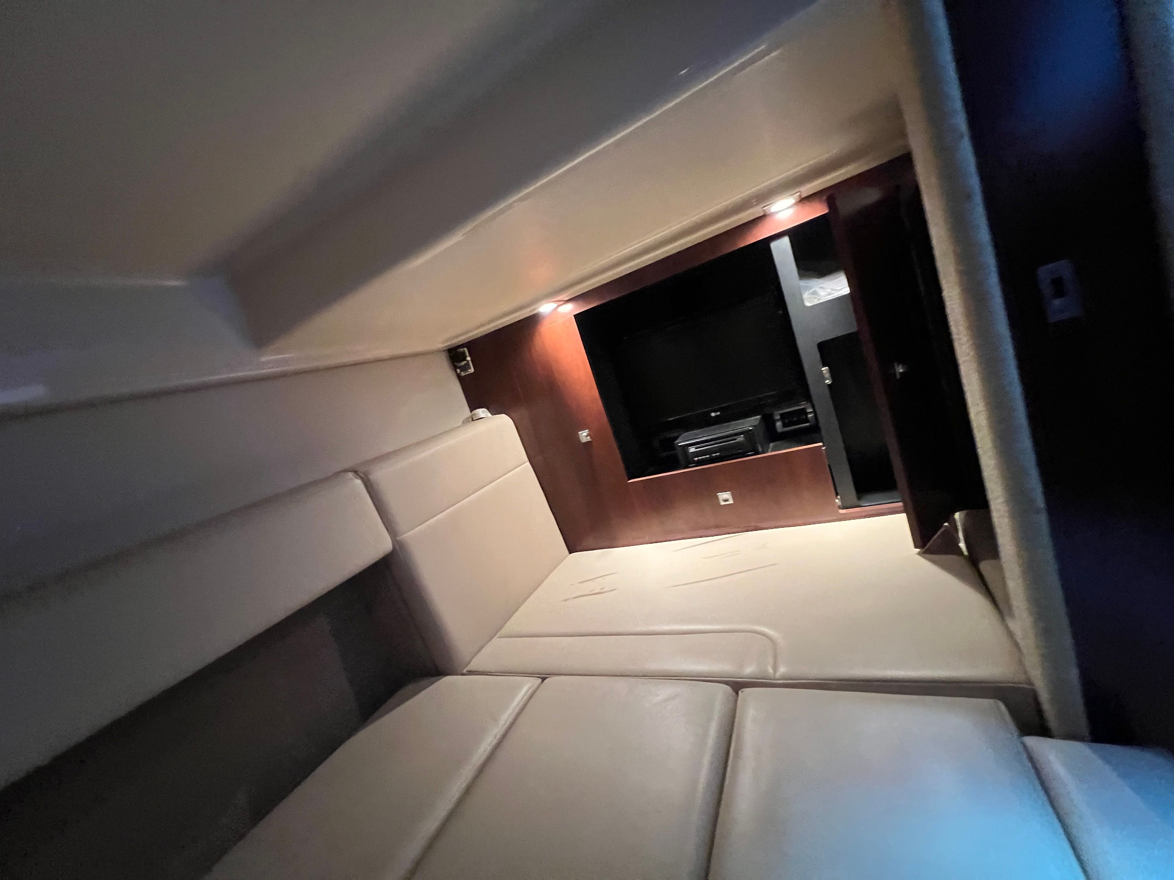 2013 Chaparral 330 Signature - 9