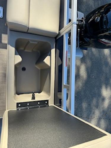 Interior view of Sun Tracker Fishin' Barge 22 DLX 2025 boat.