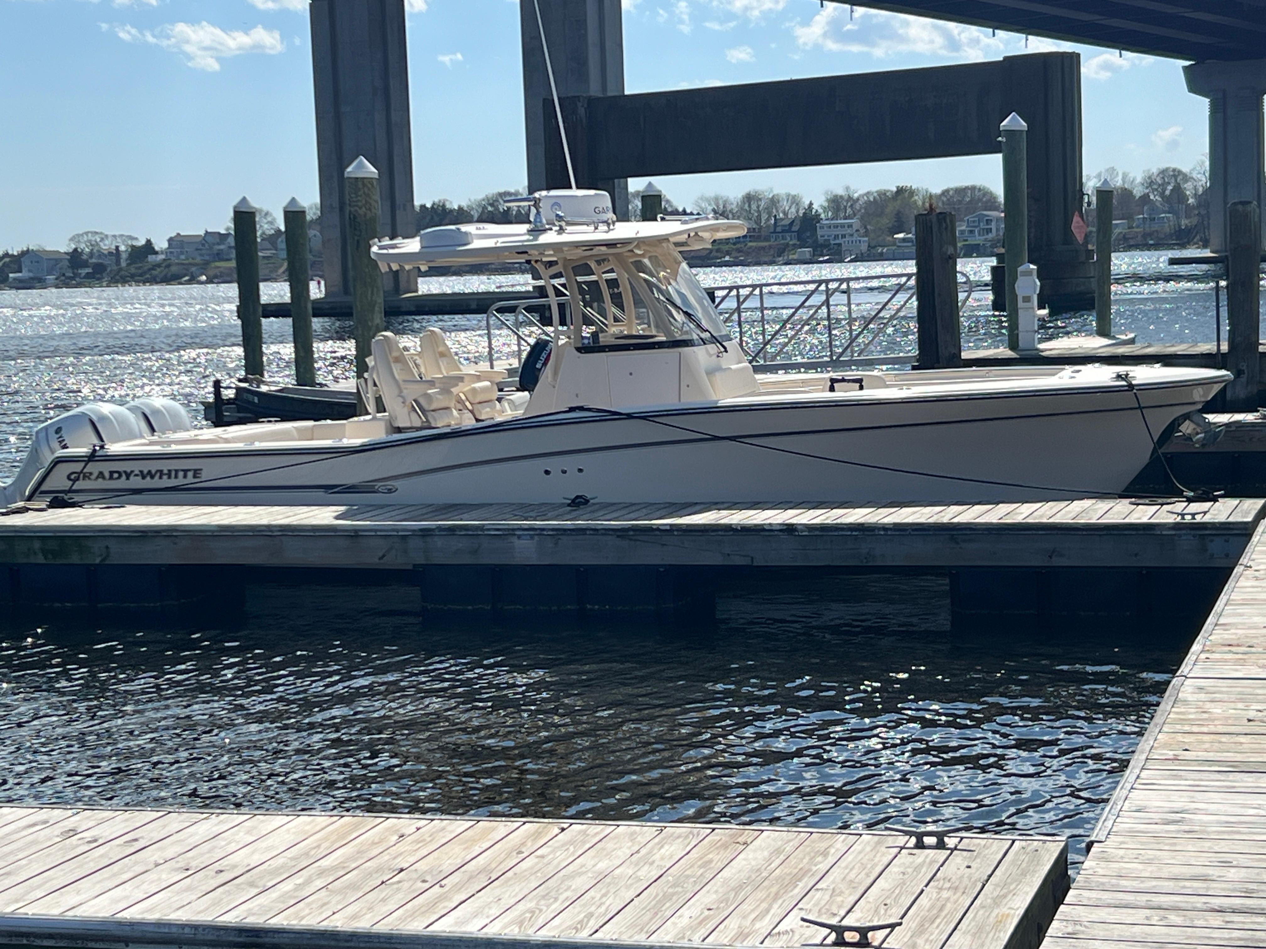 2019 Grady-White Canyon 306