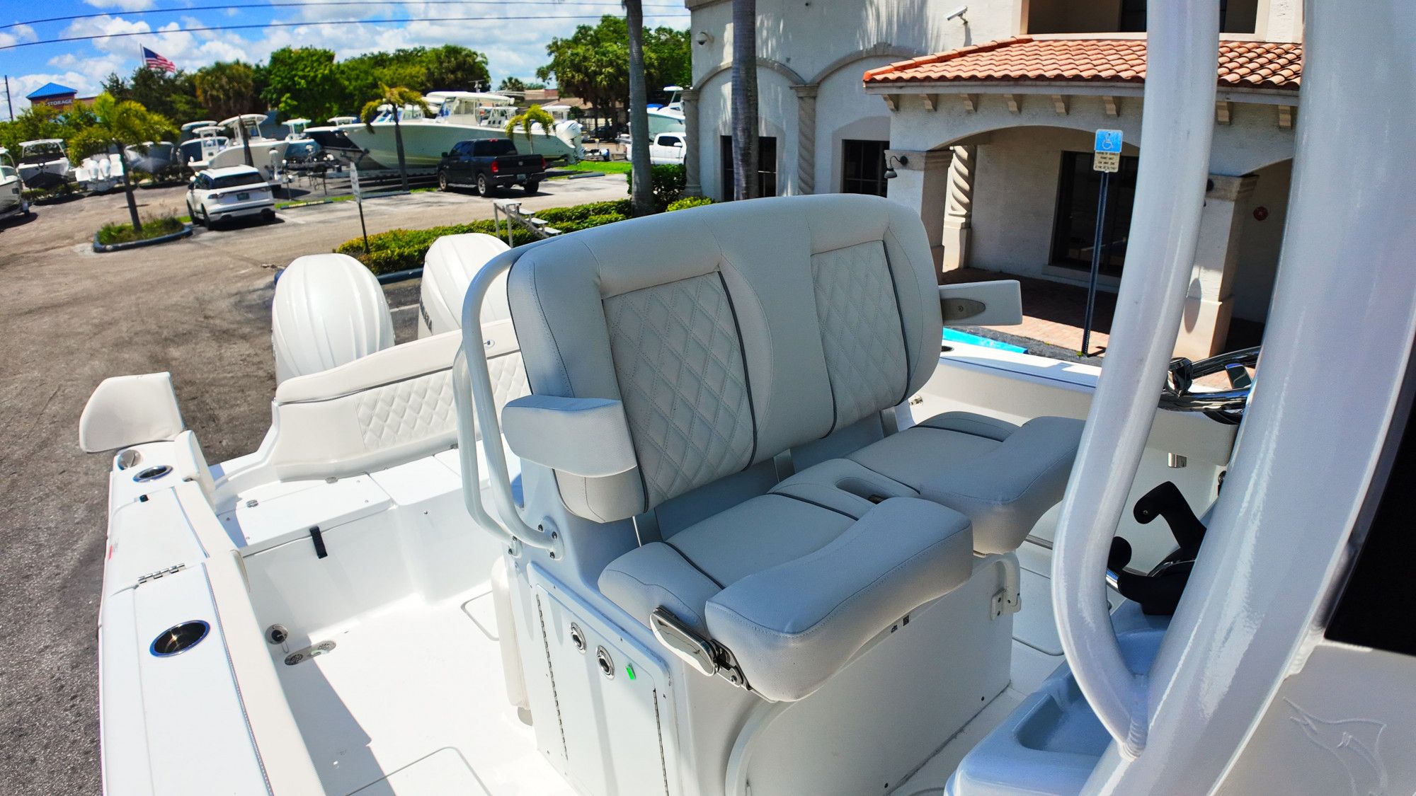 2027 Sea Hunt Ultra 265 SE - 17