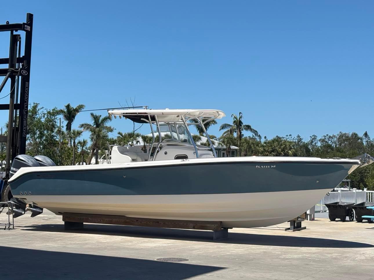 2012 Edgewater 318CC
