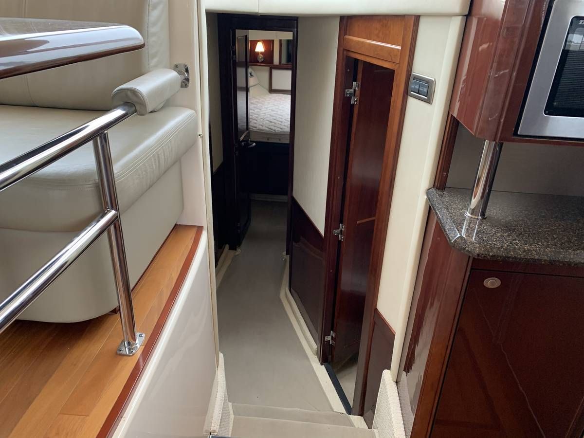 2007 Sea Ray 52 Sedan Bridge - 22