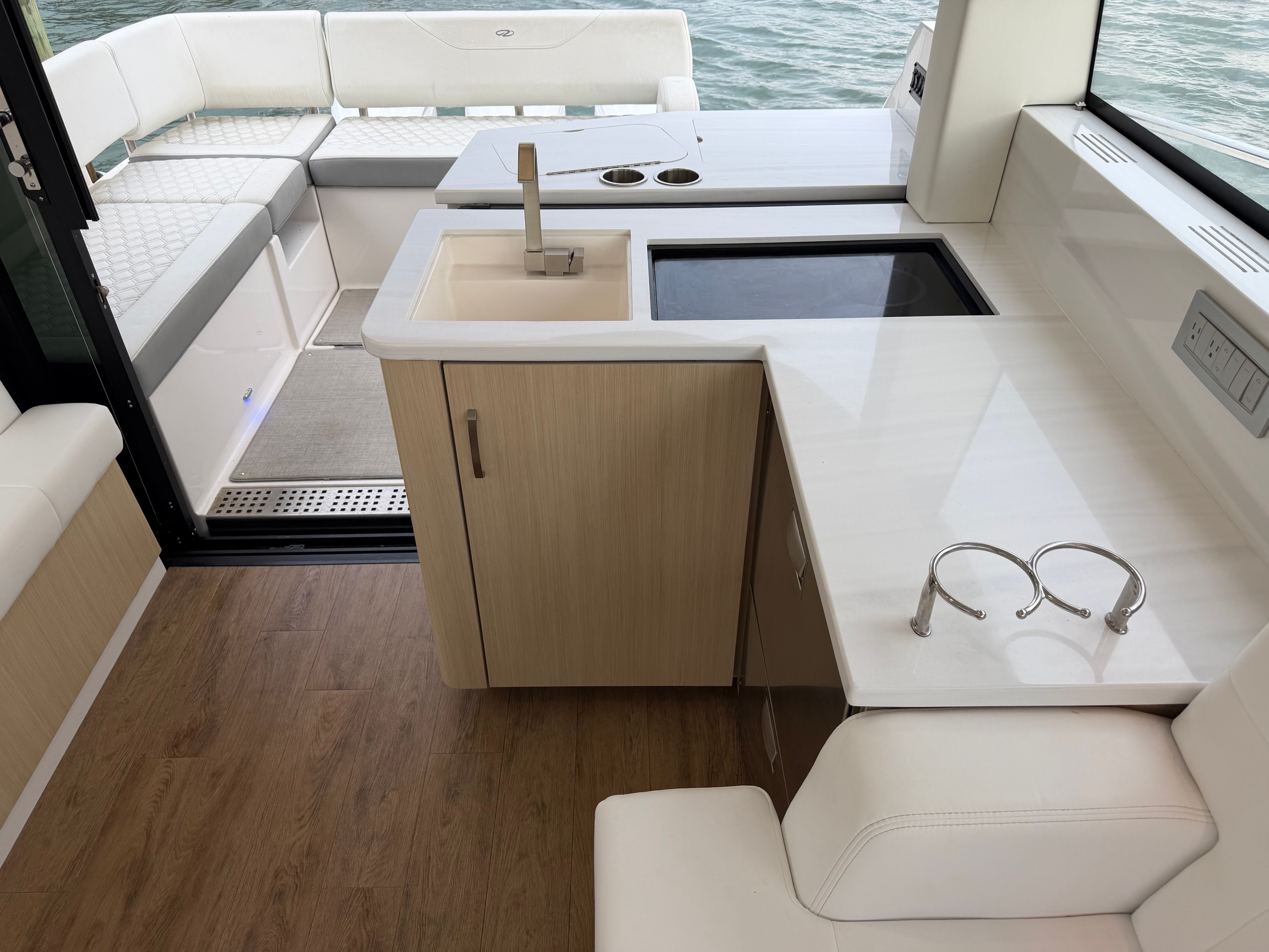 2024 Regal 38XO - 7
