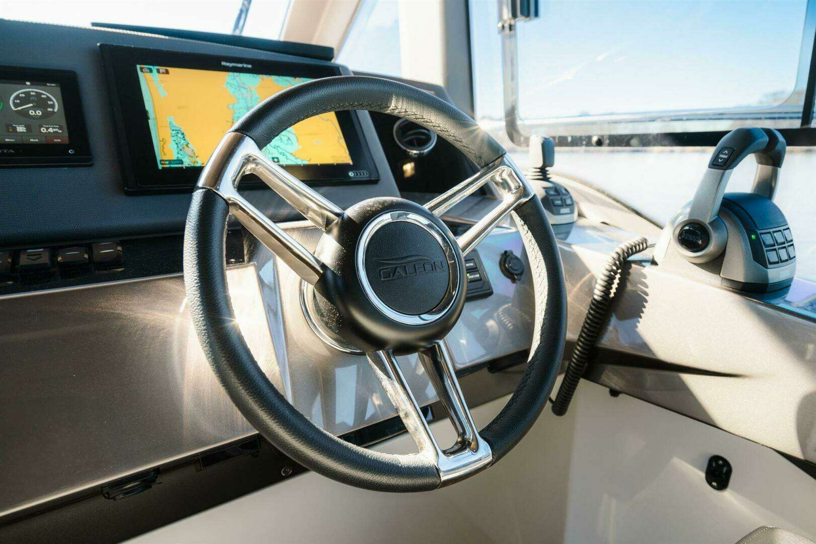 2023 Galeon 425 HTS - Image 28