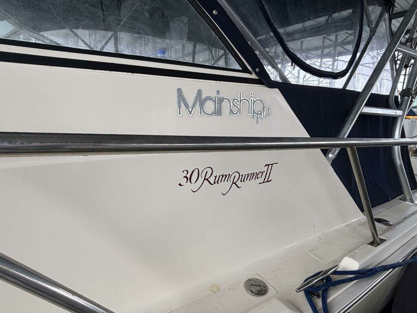2004 Mainship Pilot 30 Rum Runner II - Image 14
