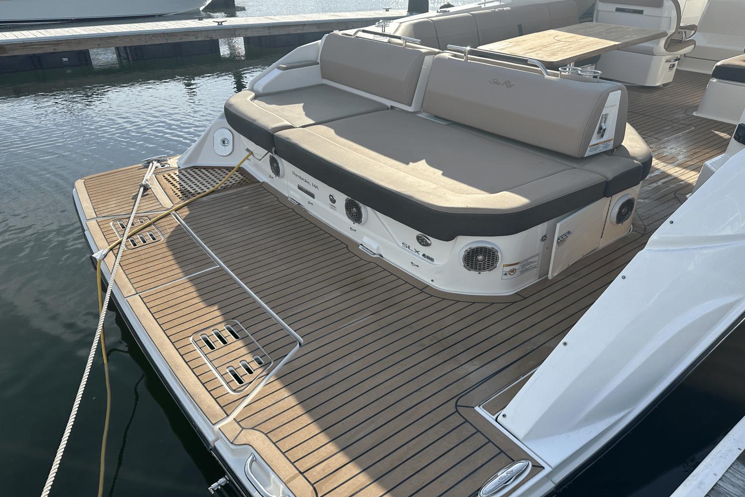2018 Sea Ray SLX 400 - 18