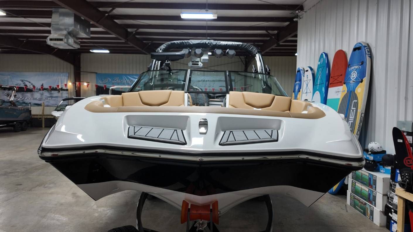 2026 MasterCraft XT22 - 5