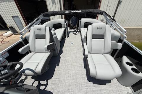 2026 Sun Tracker Party Barge 22 XP3 interior with plush seating and modern design.