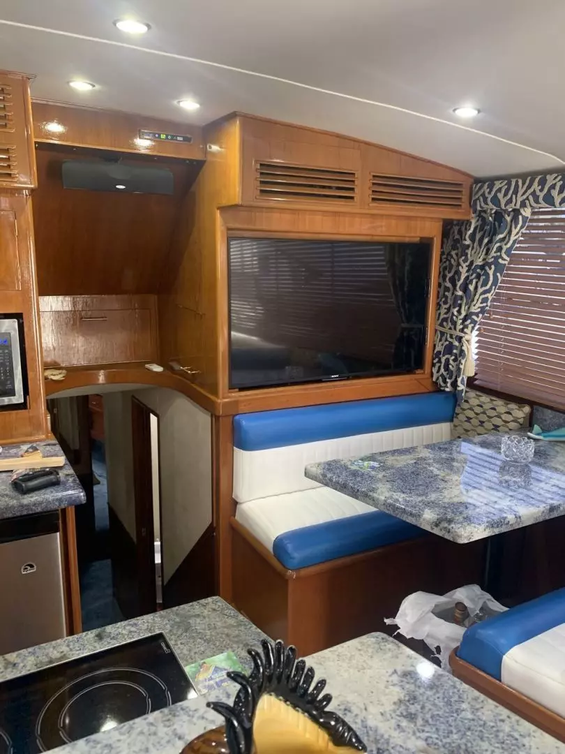 1985 Ocean Yachts Super Sport - Image 27