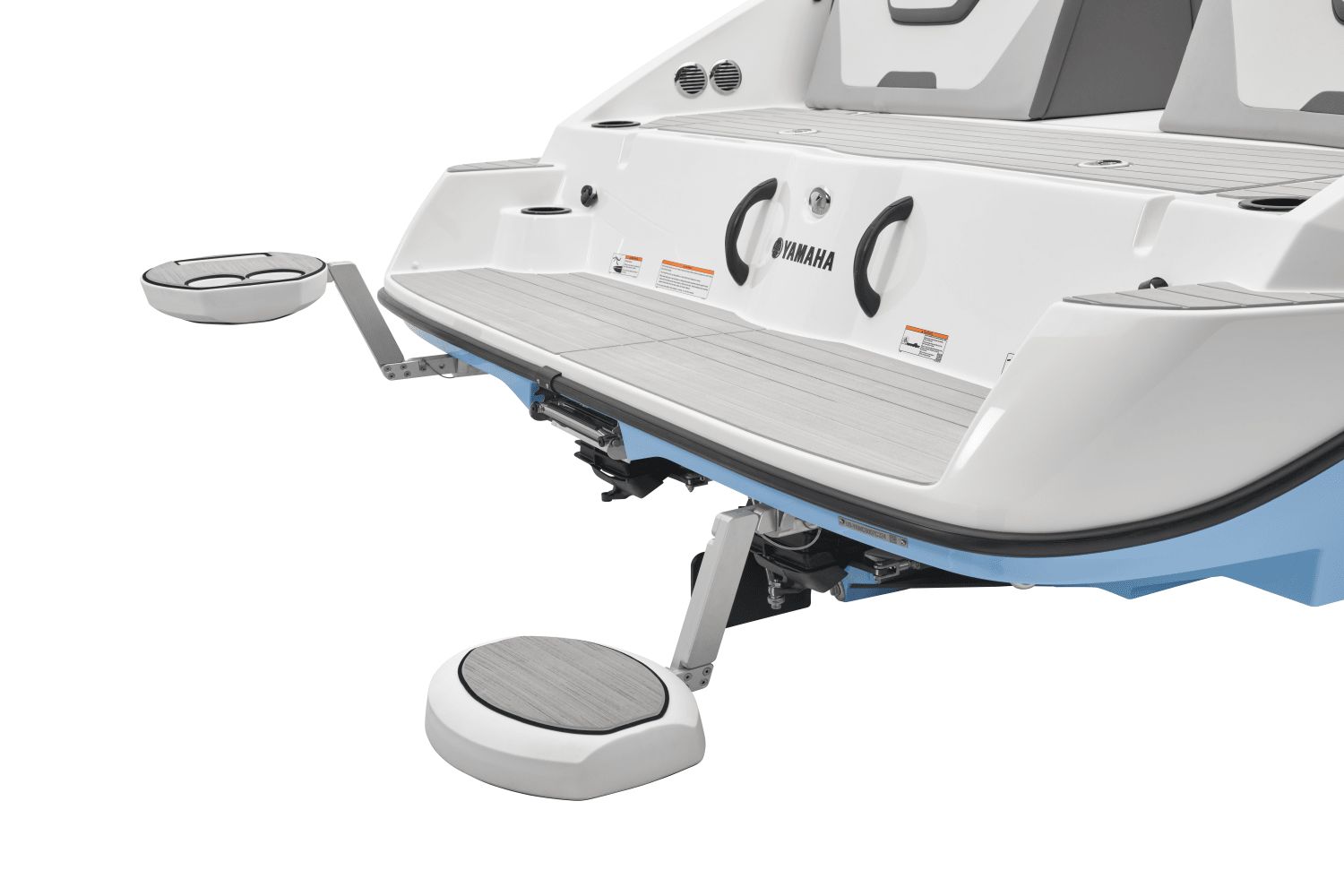 2026 Yamaha Boats AR220 - 43