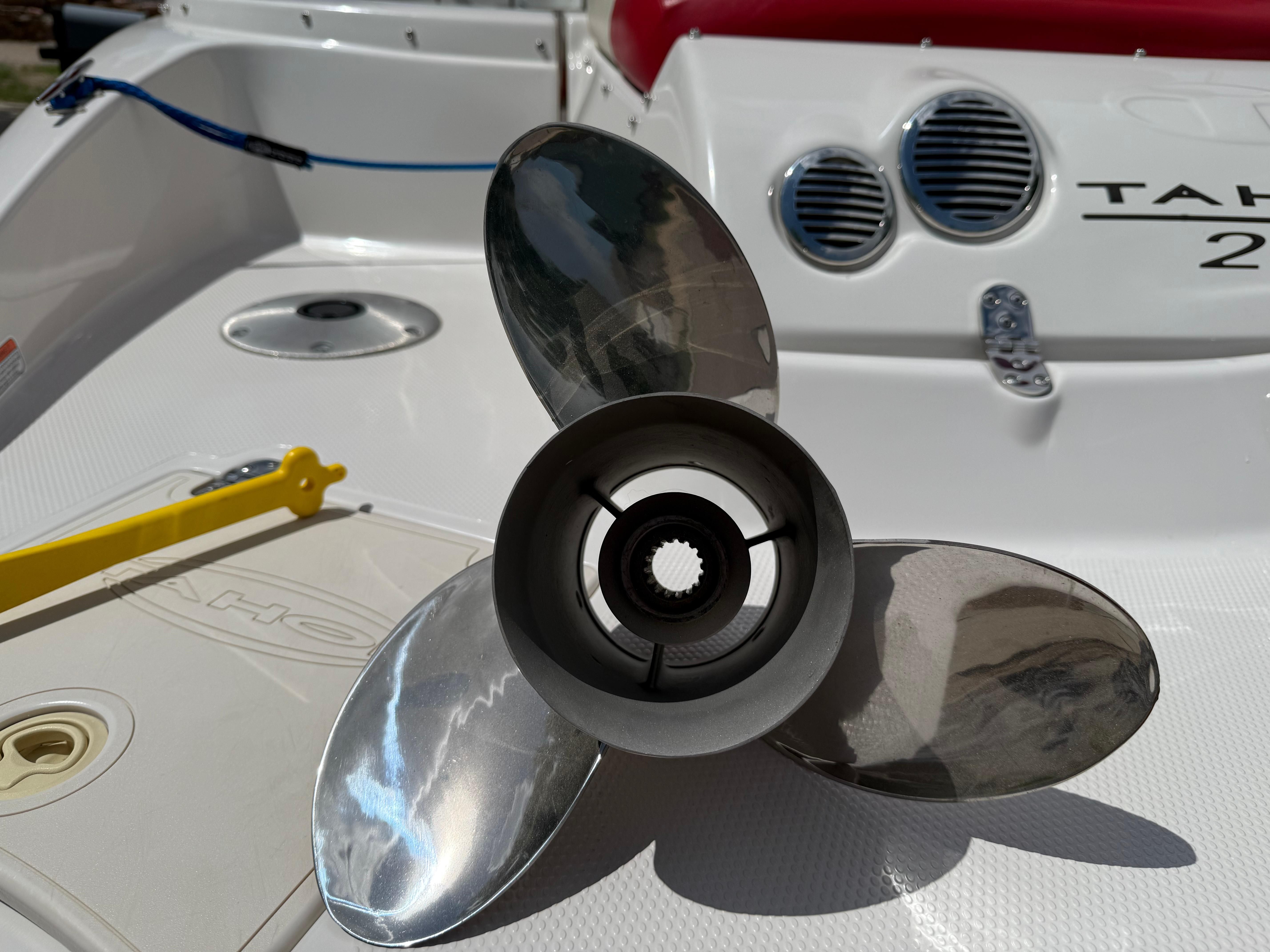 Close-up of a propeller on a 2011 Tahoe 216 WT boat.